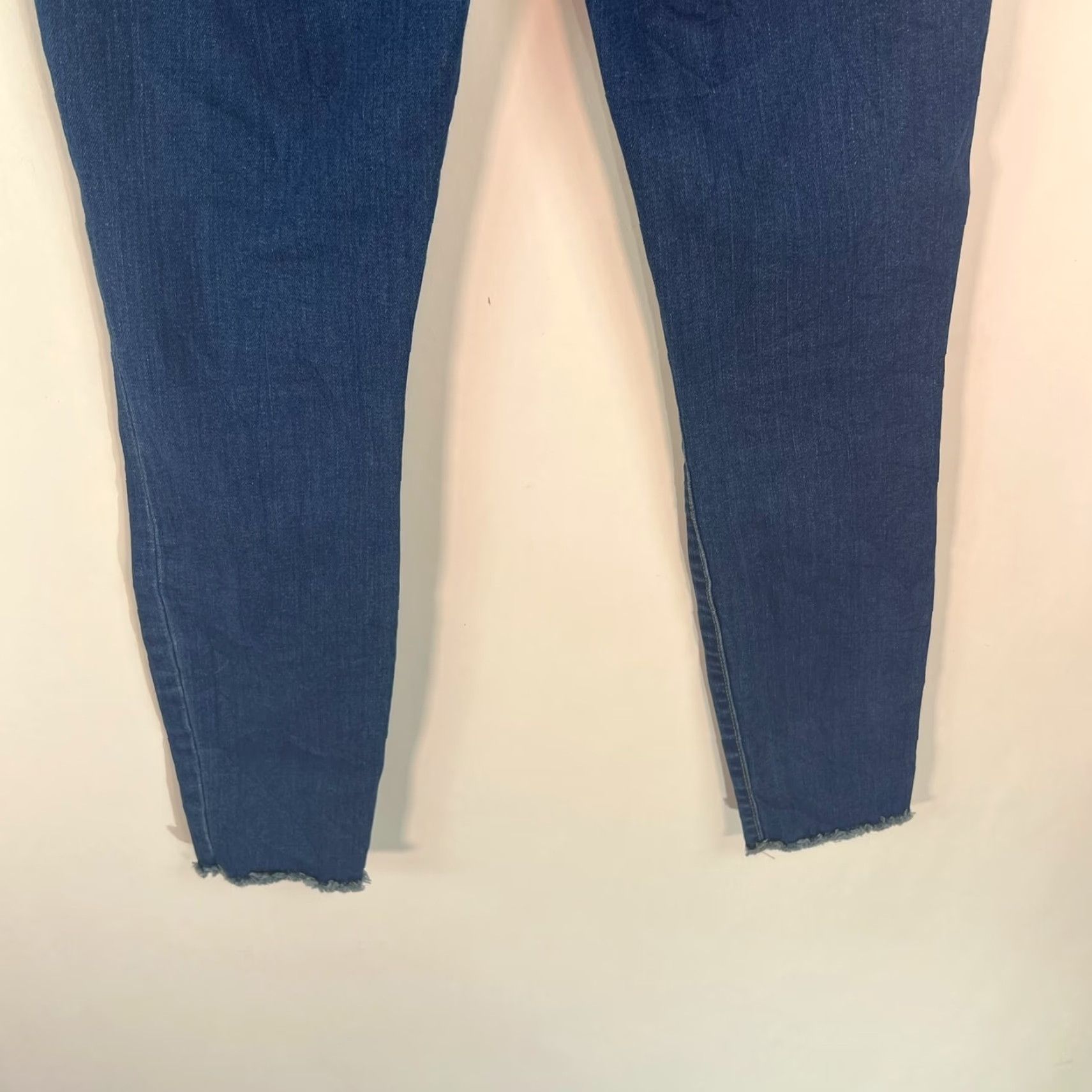 Gap Gap 1969 Womens Skinny Ankle Jeans Distressed Blue Denim Size 25 R 26X27 Size 42" / US 20 - 7 Thumbnail