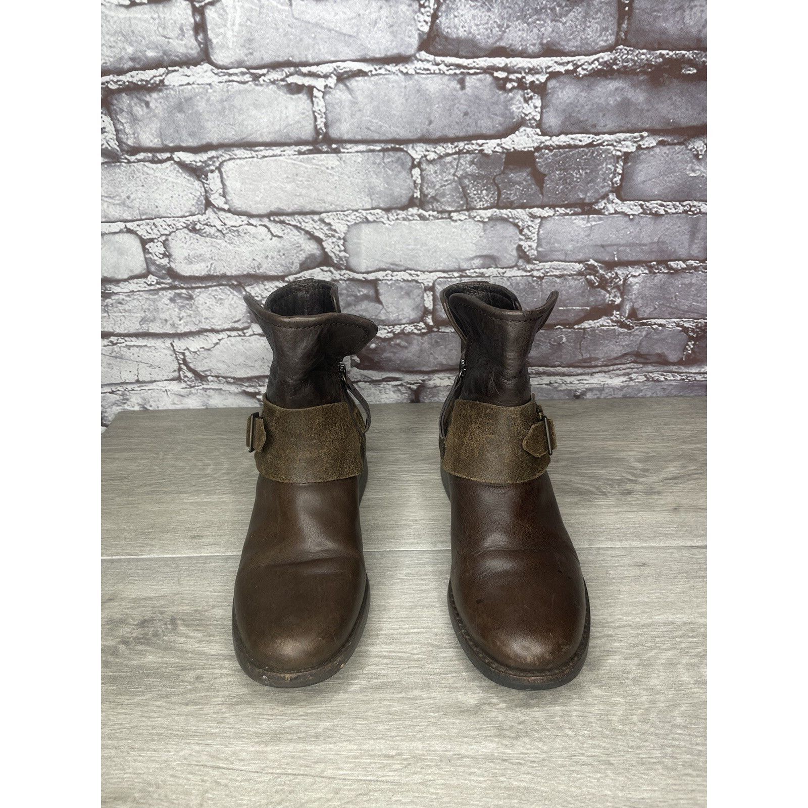 Ugg UGG® AUSTRALIA CYBELE STOUT LEATHER BIKER BOOTS Women Sz 5.5 Size US 5.5 / IT 35.5 - 4 Thumbnail