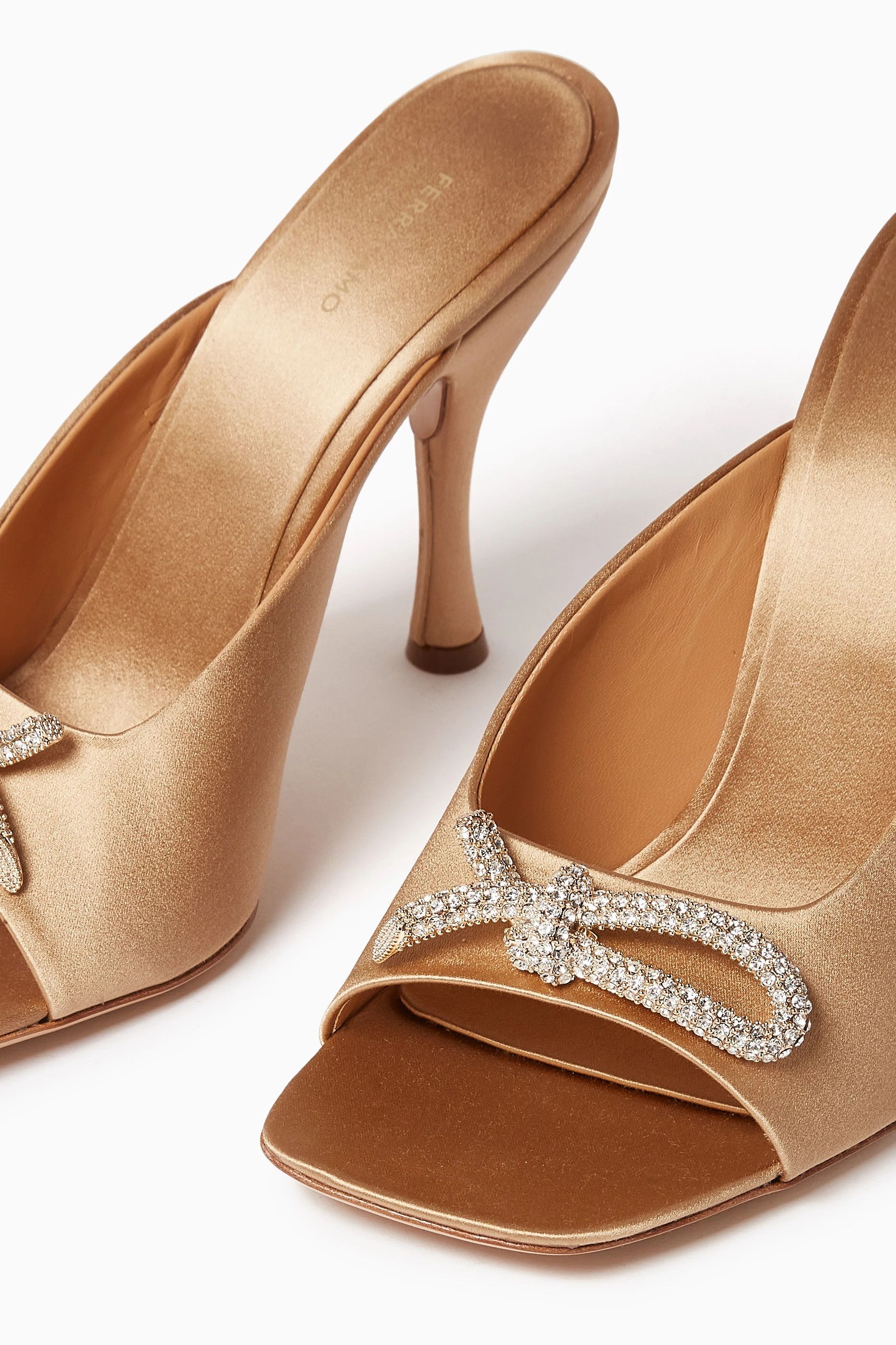 Salvatore Ferragamo o1s1rm0924 Crystal Embellished Mules in Brown Size US 8.5 / IT 38.5 - 4 Thumbnail