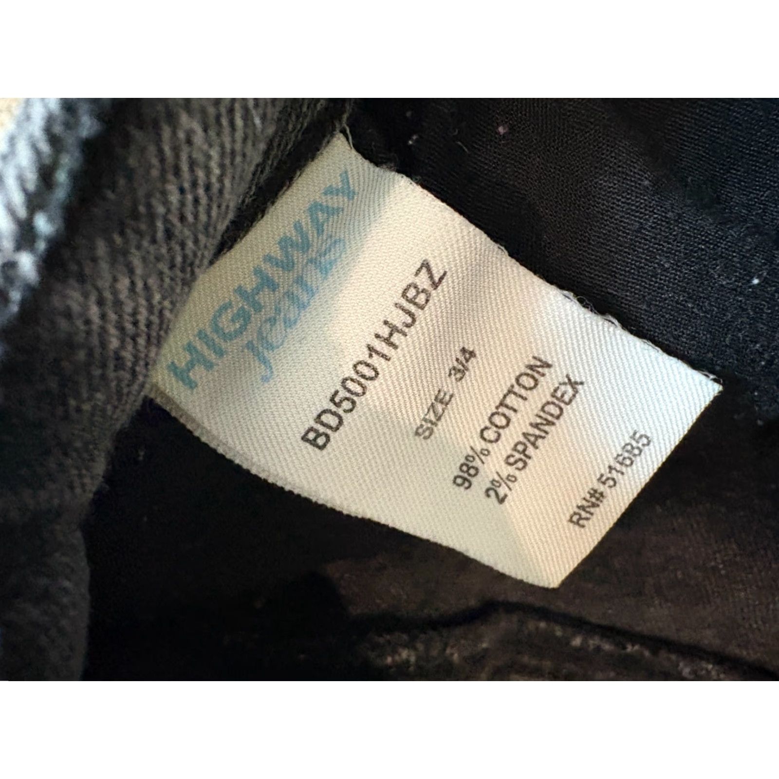 Silver Jeans Co. Silver Jeans Highway Jeans Jean Shorts Women’s Size 3/4 Black Cut Off Destroyed RN 51685 Denim 5-Pocket Western Cowgirl Regular Womens Size 26" / US 2 / IT 38 - 5 Thumbnail
