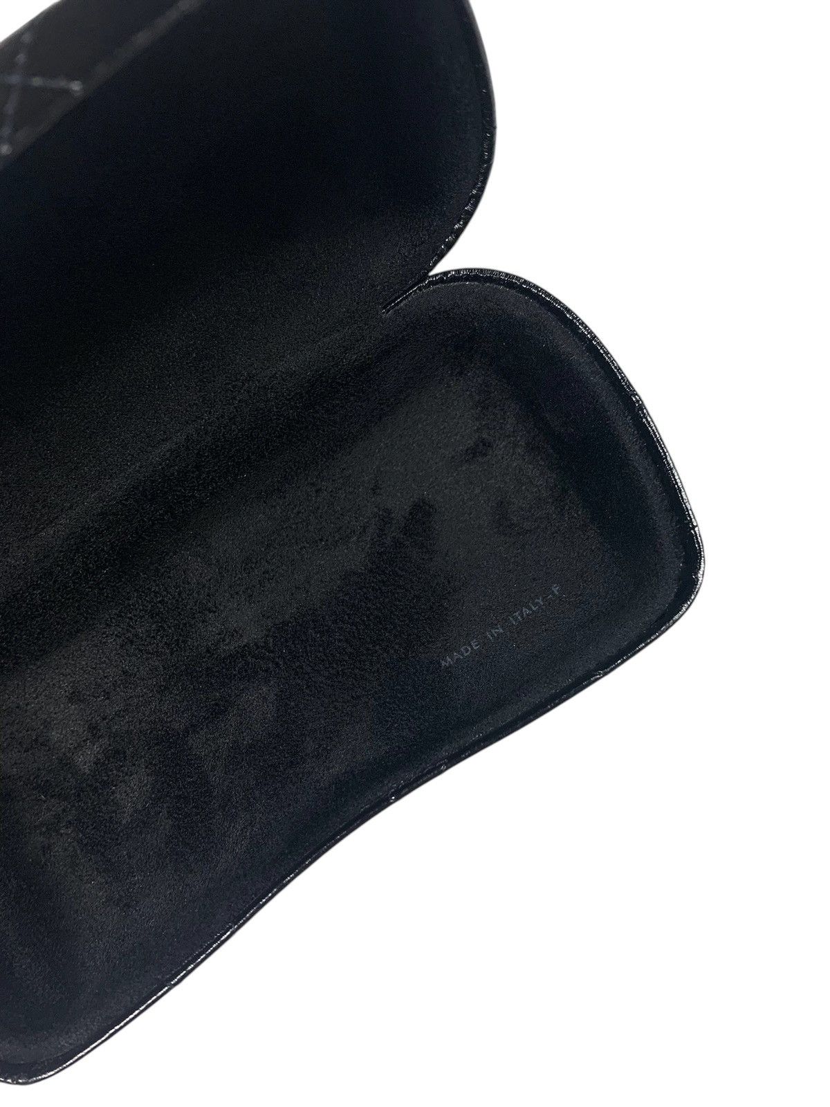 Chanel Chanel Sunglasses Hard Case Size ONE SIZE - 6 Thumbnail