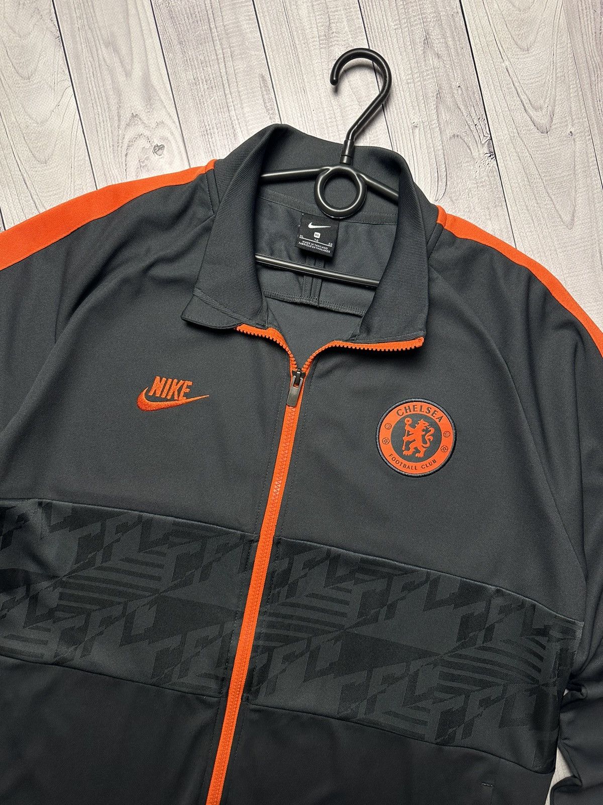 Nike × Vintage Vintage Nike Chelsea soccer jacket size XL logo Size US M / EU 48-50 / 2 - 2 Thumbnail