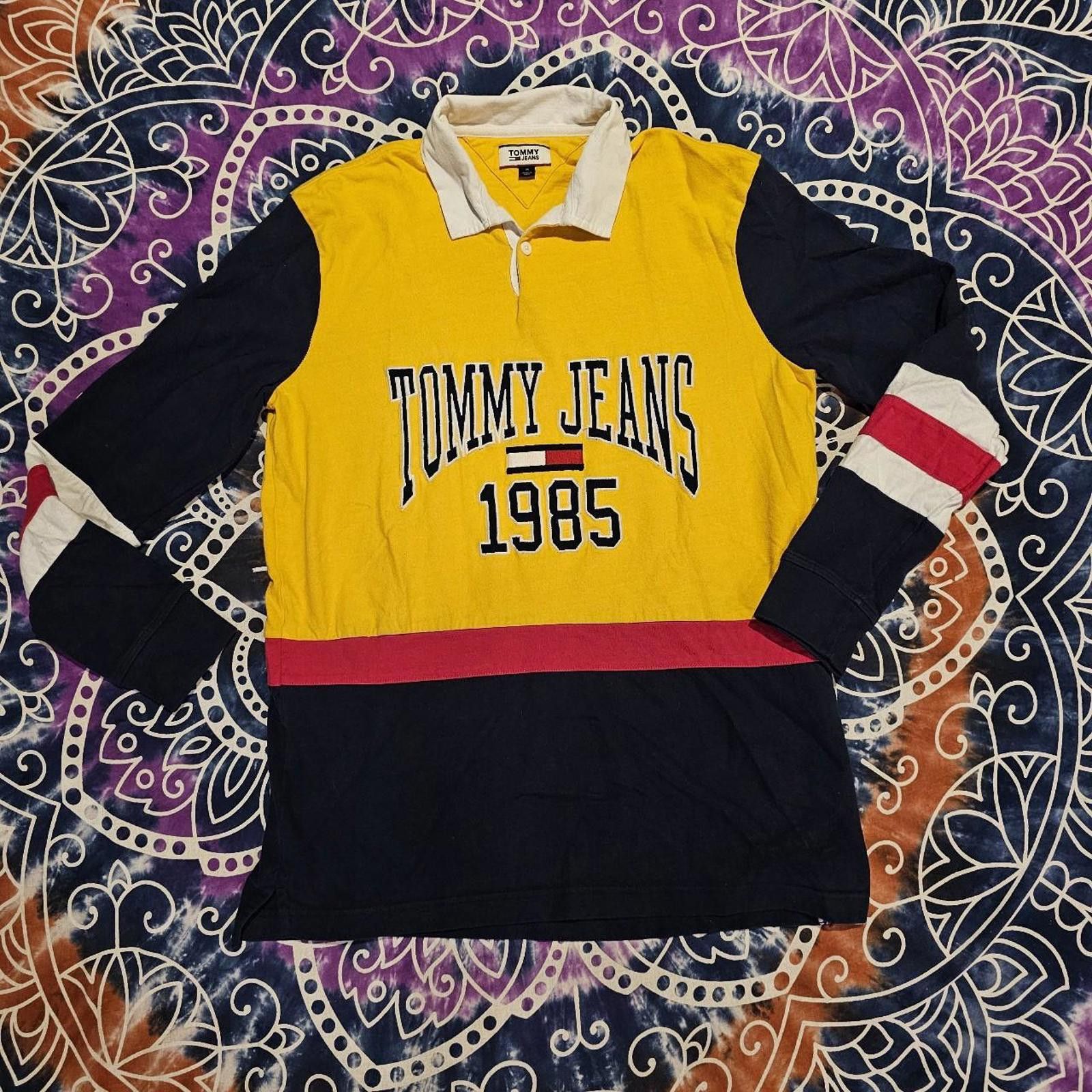 Tommy Hilfiger Tommy Hilfiger Vintage Yellow and Navy Polo-shirt Size US M / EU 48-50 / 2 - 1 Thumbnail