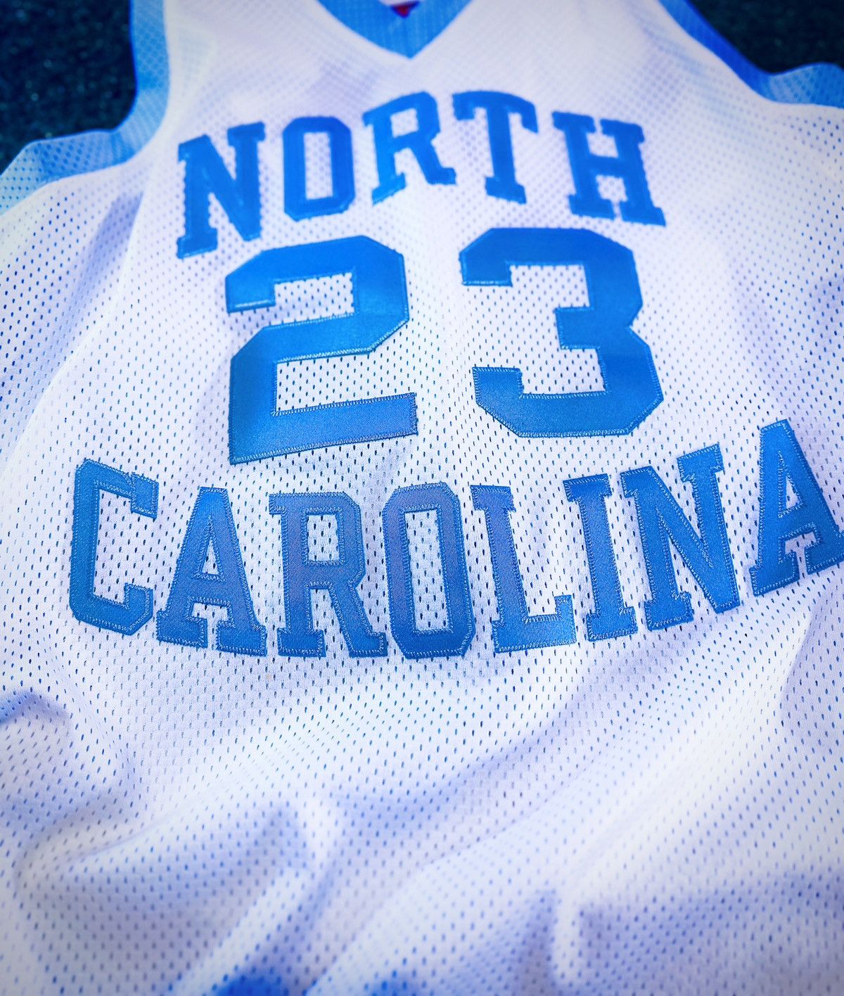 Mitchell & Ness Jordan White North Carolina Tar Heel Authentic Jersey Mens L Size US L / EU 52-54 / 3 - 8 Thumbnail