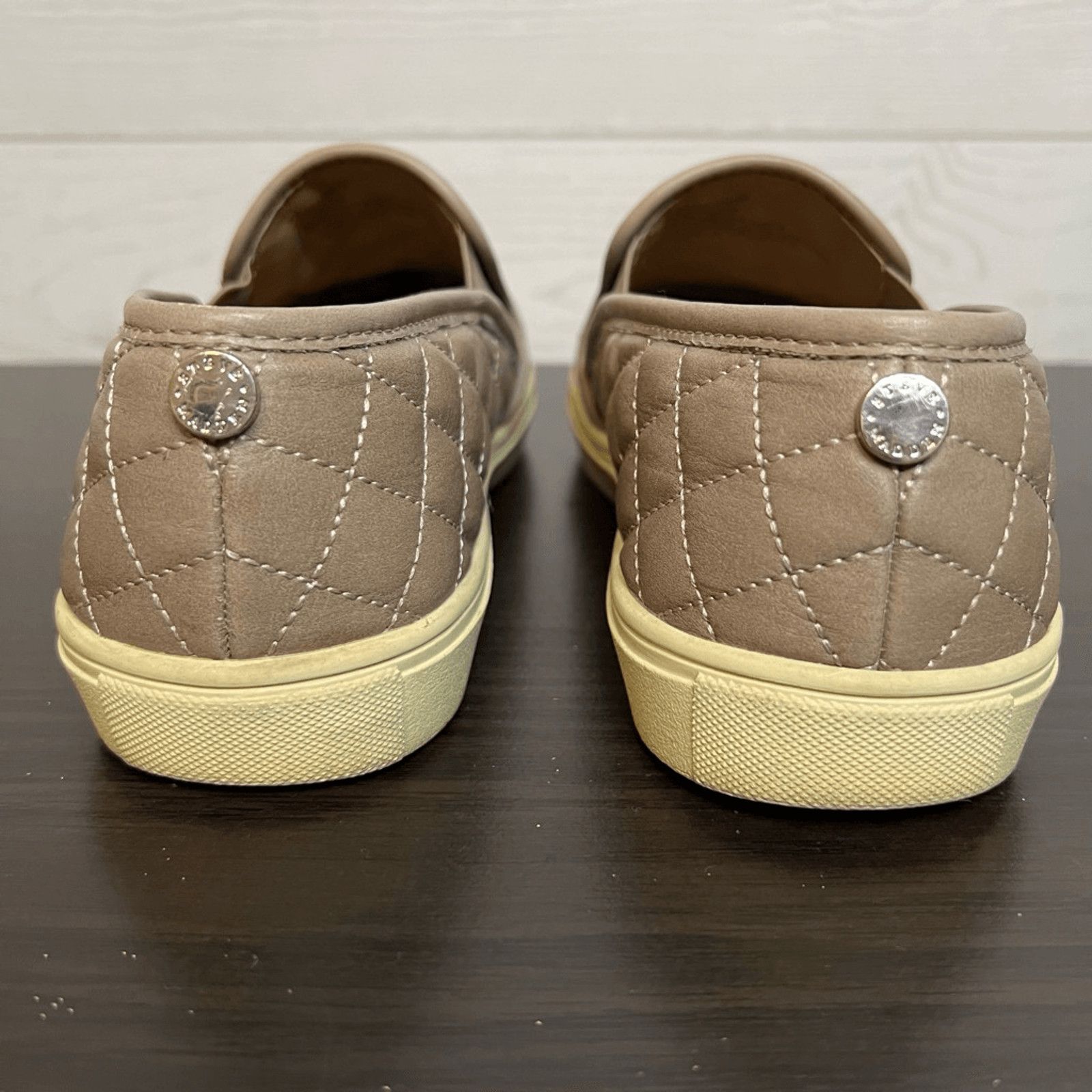Steve Madden Steve Madden “Ecentrcq” tan quilted sneakers Size 8.5 Size US 8.5 / IT 38.5 - 3 Thumbnail