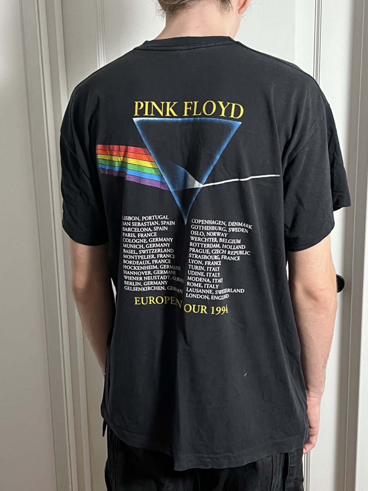 Band Tees × Pink Floyd × Vintage Vintage 1994 Pink Floyd The Dark Side of the Moon Black Tee Size US XL / EU 56 / 4 - 2 Thumbnail