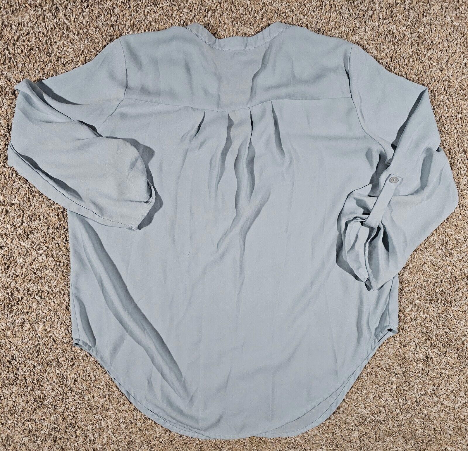 Luchiano Visconti LUSH Blouse Top Women Large Blue Solid Deep V Neck Size L / US 10 / IT 46 - 1 Thumbnail
