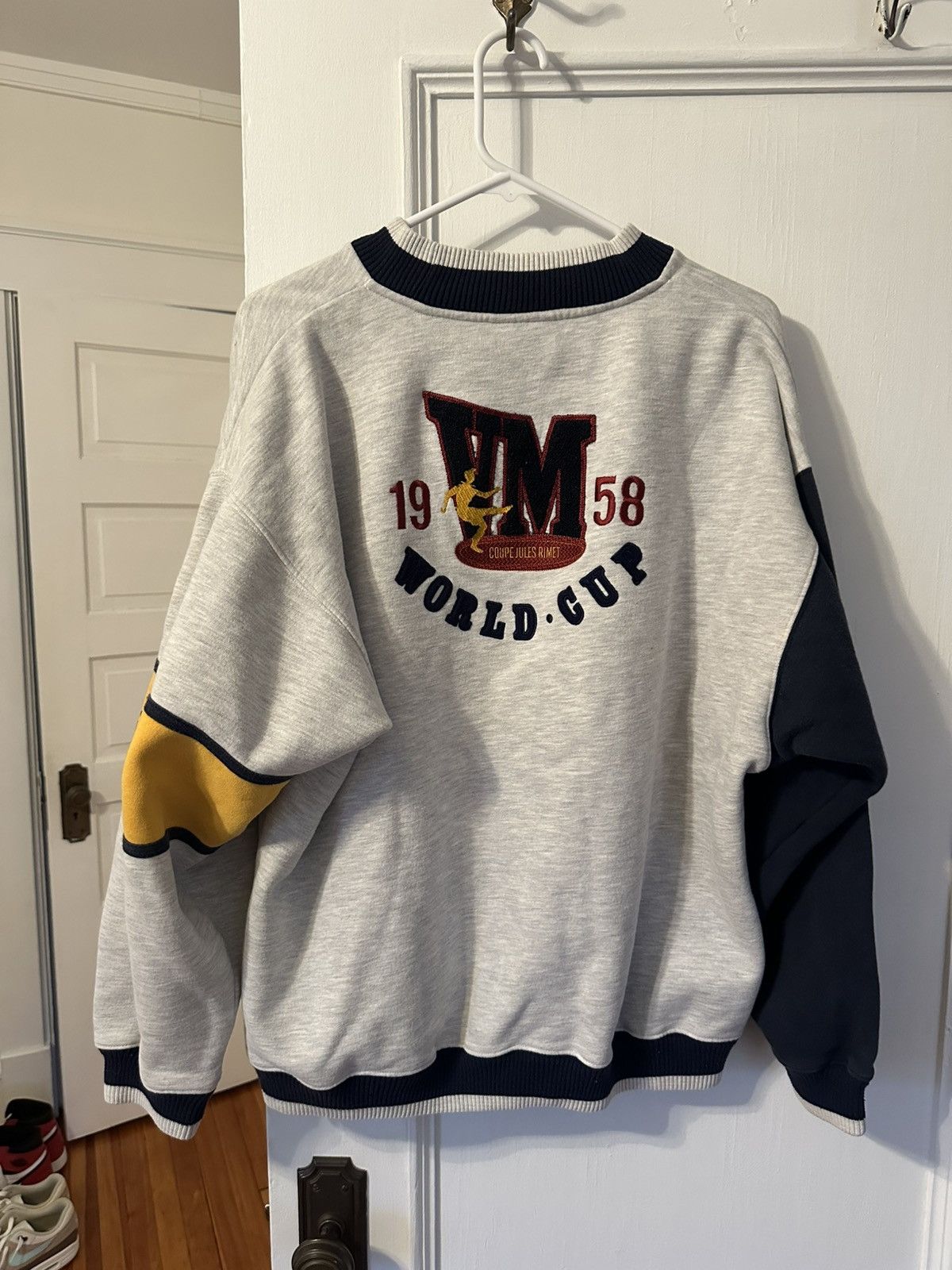 Adidas Rare! Vintage Adidas World Cup Sweatshirt Size US L / EU 52-54 / 3 - 5 Thumbnail