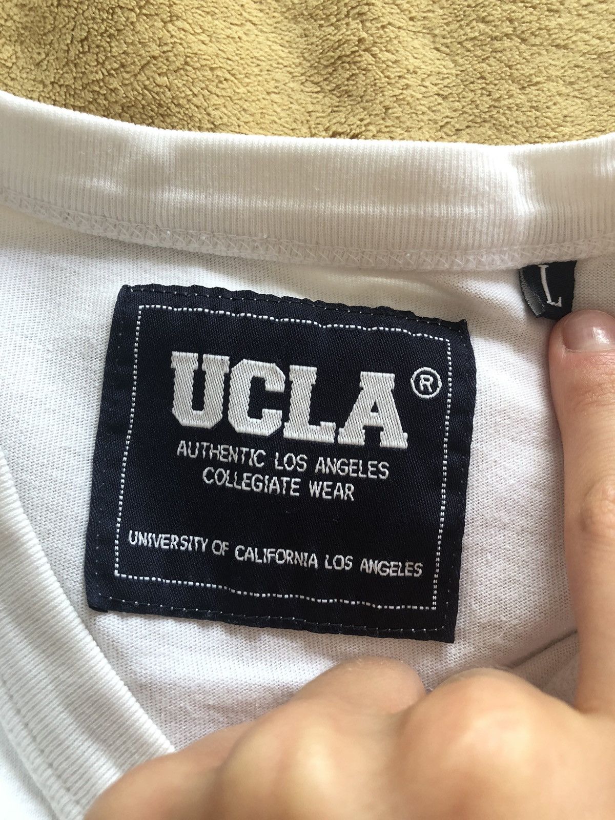 Vintage RARE UCLA VINTAGE SPORT US UNIVERSITY LONG SLEEVE SHIRT Size US M / EU 48-50 / 2 - 3 Thumbnail