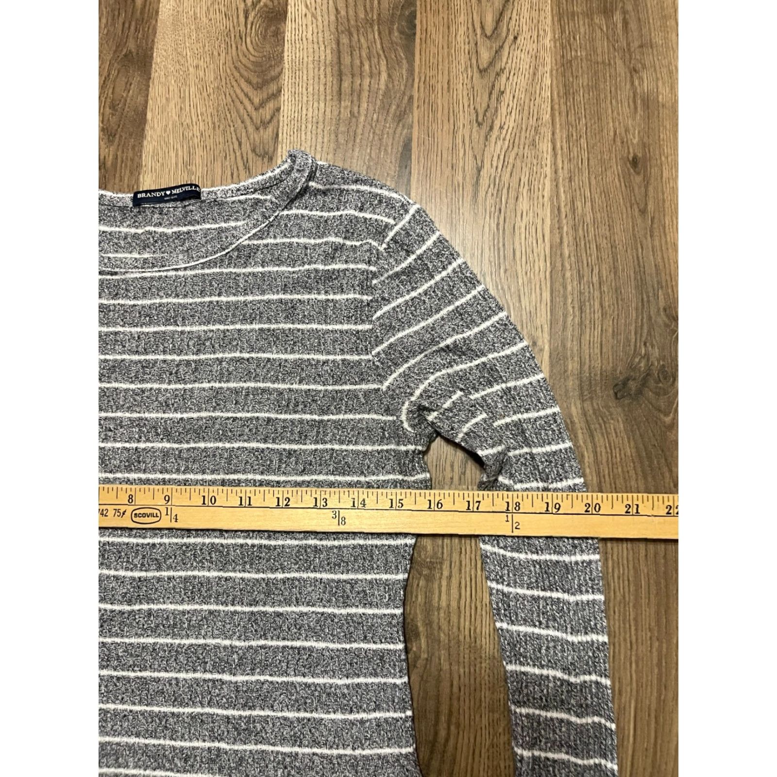 Brandy Melville VINTAGE? No. Size ONE SIZE - 5 Thumbnail
