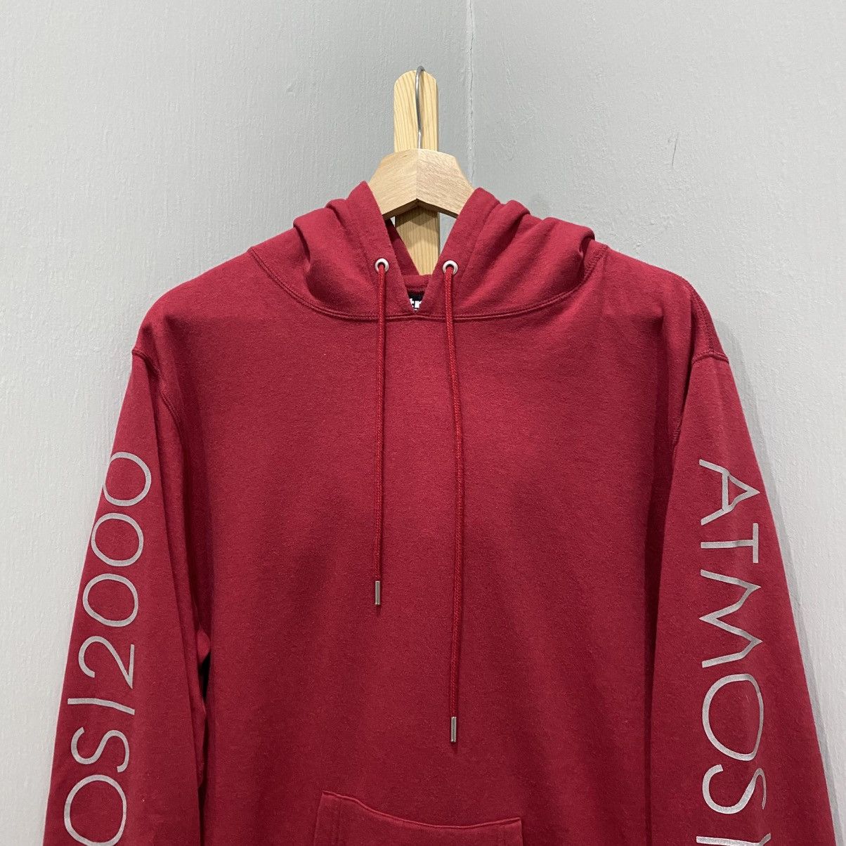 atmos Archive Atmos 2000 Tokyo Sleeve Print Hoodie Red Streetwear Size US L / EU 52-54 / 3 - 3 Thumbnail