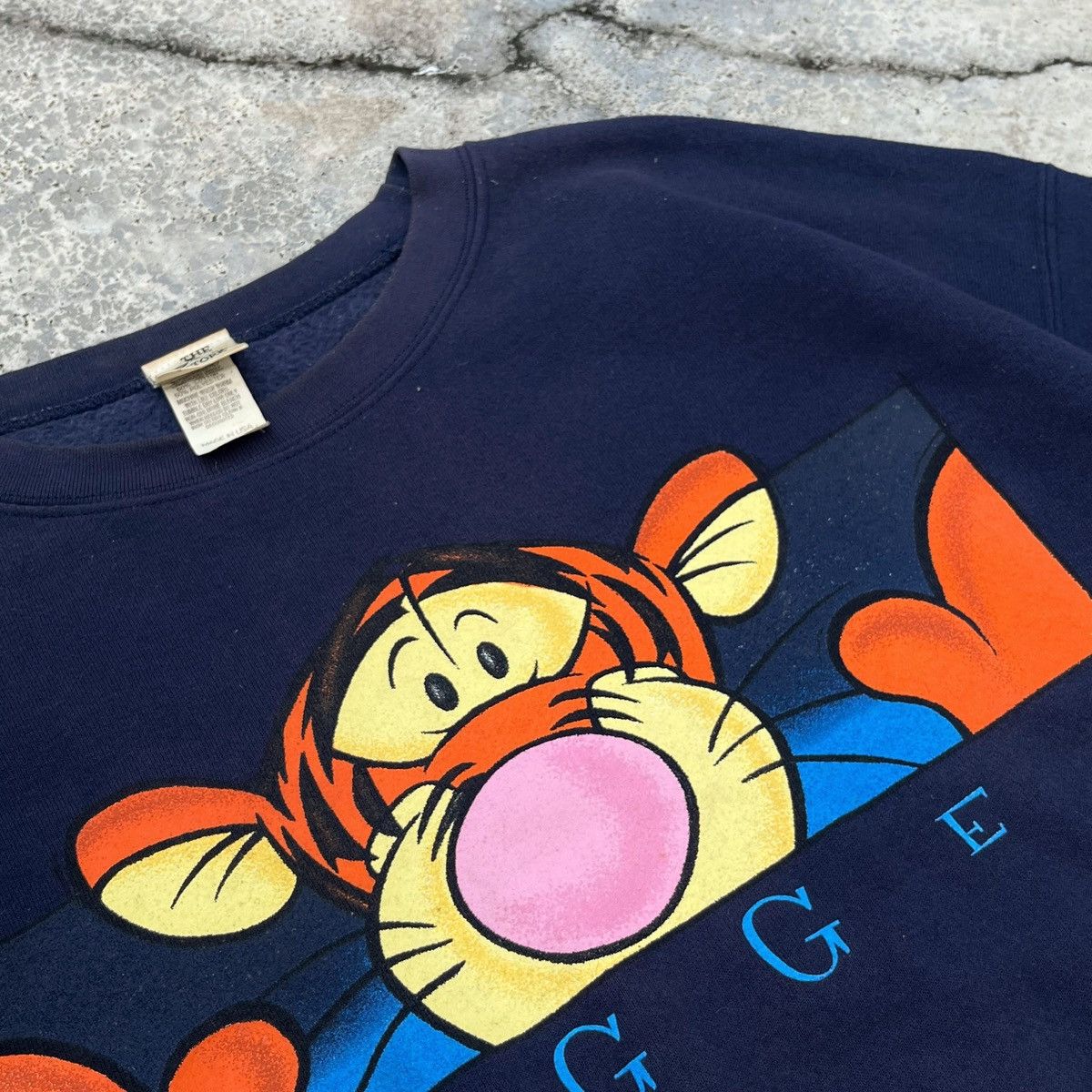 Disney Vintage 90s Winnie The Pooh Tigerr Nice Print Out Sweatshirt Size US XXL / EU 58 / 5 - 3 Thumbnail