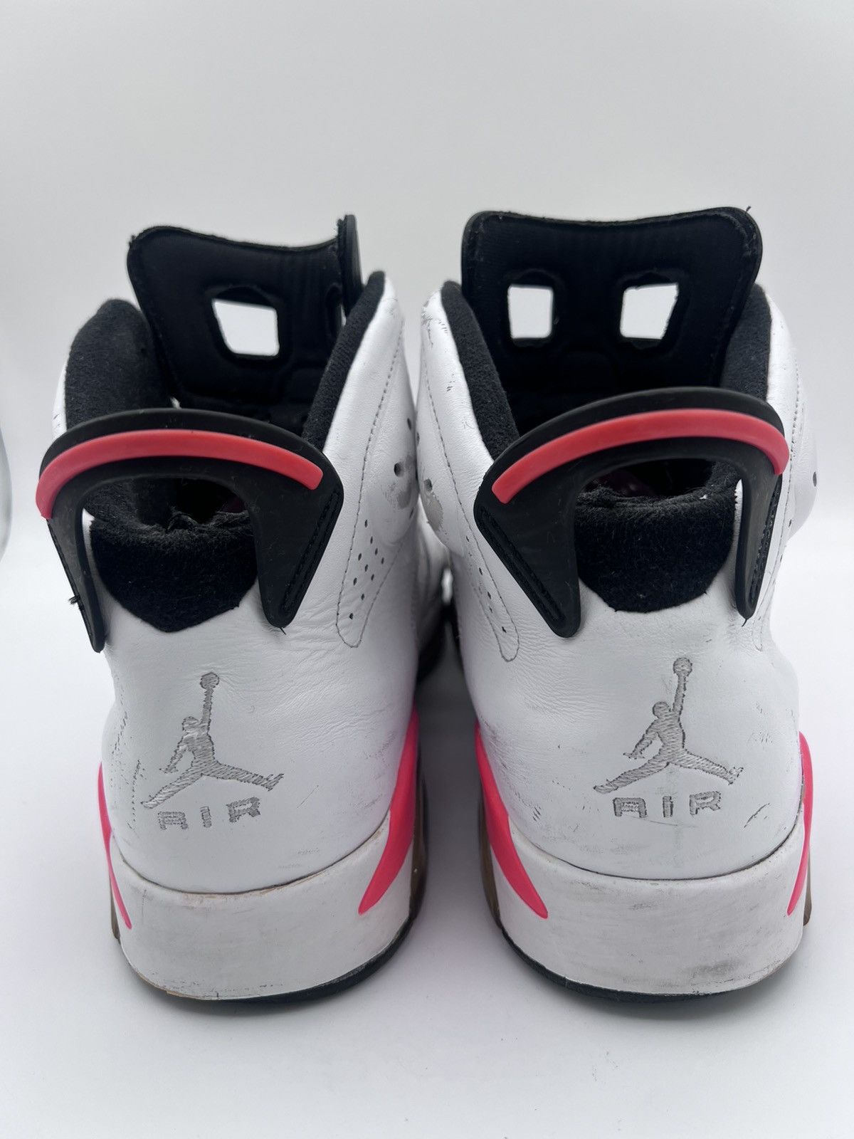 Jordan Brand Nike Air Jordan Retro 6 Men's Size 10.5 White Red Infrared Size US 10.5 / EU 43-44 - 4 Thumbnail