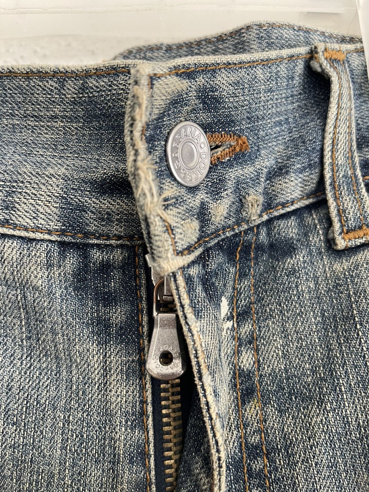 Dolce & Gabbana Dolce Gabbana Metal Logo Plate Paint Denim Pants Size US 34 / EU 50 - 8 Thumbnail