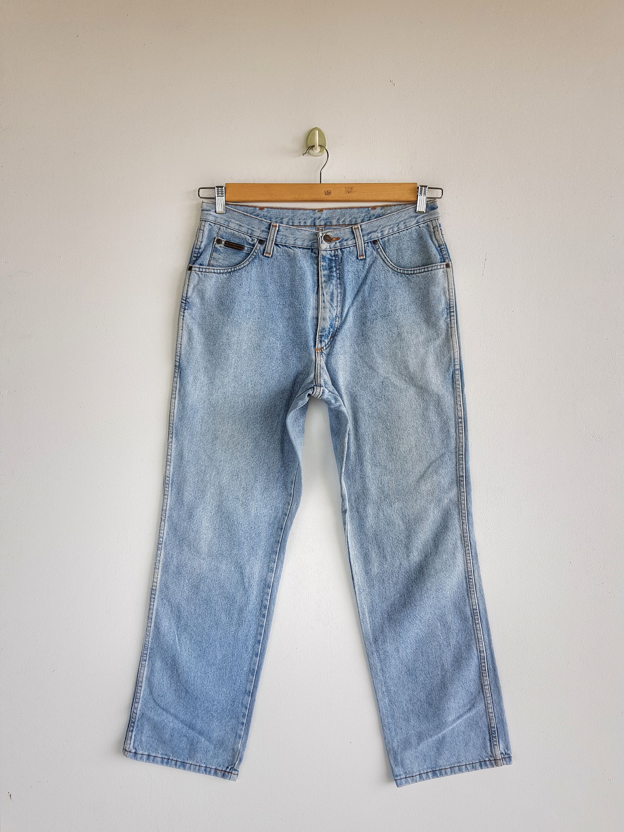 Vintage Vintage Wrangler Light Wash Jeans Wrangler Sun Faded Denim Size US 32 / EU 48 - 1 Thumbnail