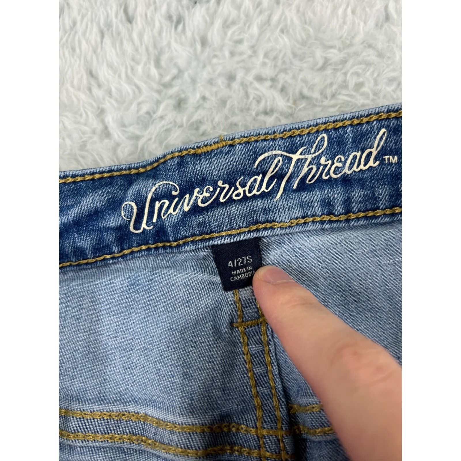 Vintage Universal Thread Women's Skinny Jeans Size 6 Blue Denim Regular Fit Cotton Blend 90s Retro Classic Women's Fashion Size 28" / US 6 / IT 42 - 3 Thumbnail