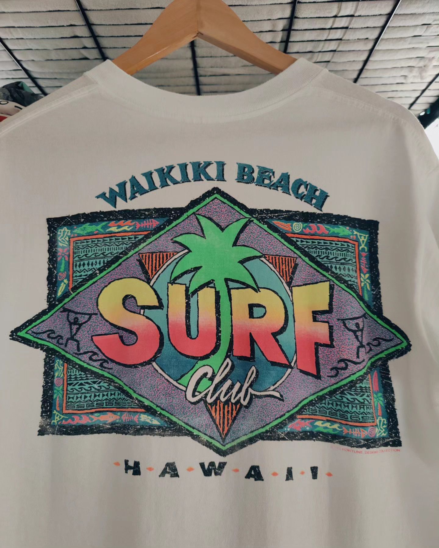 Vintage vintage 90s - Surf Club - Waikiki Beach, Hawaii 🏝️ Size US XL / EU 56 / 4 - 2 Thumbnail