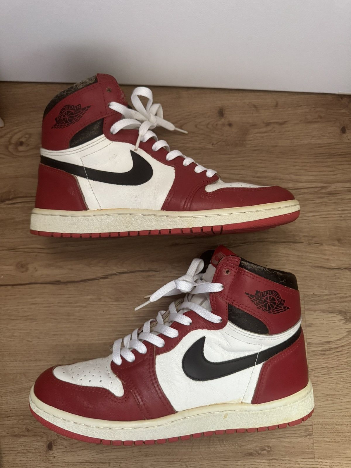Jordan Brand 1985 Jordan 1 Chicago size 9 Size US 9 / EU 42 - 1 Thumbnail