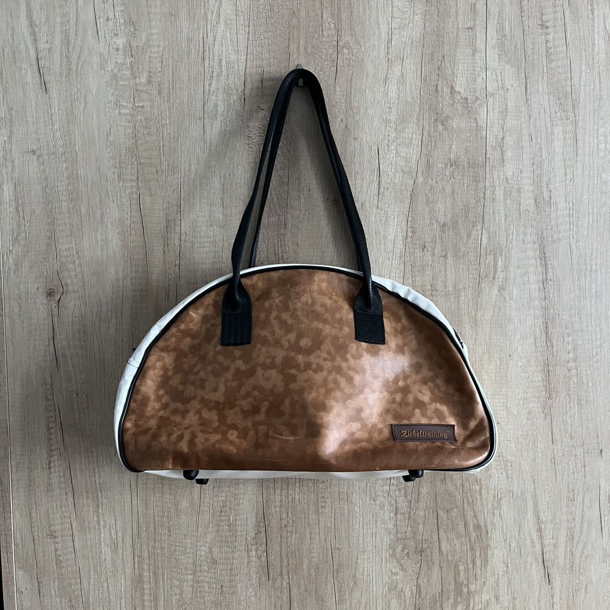 Zirkeltraining Shoulder Bag Real Leather Recycled Gym Mat