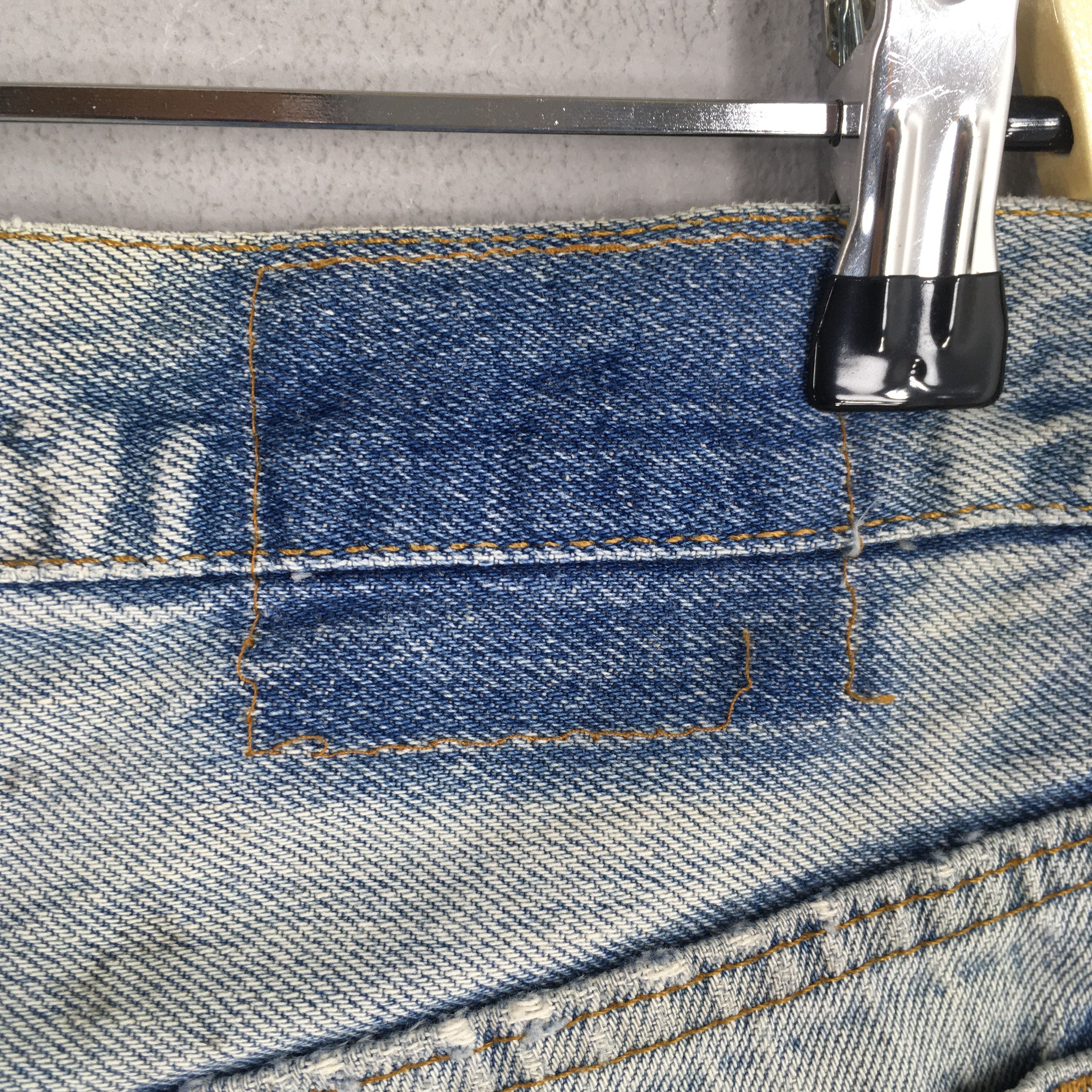 Levi's Size 30x28.5 Vintage 90s Levi's 501 Faded Blue Jeans Size US 30 / EU 46 - 11 Thumbnail