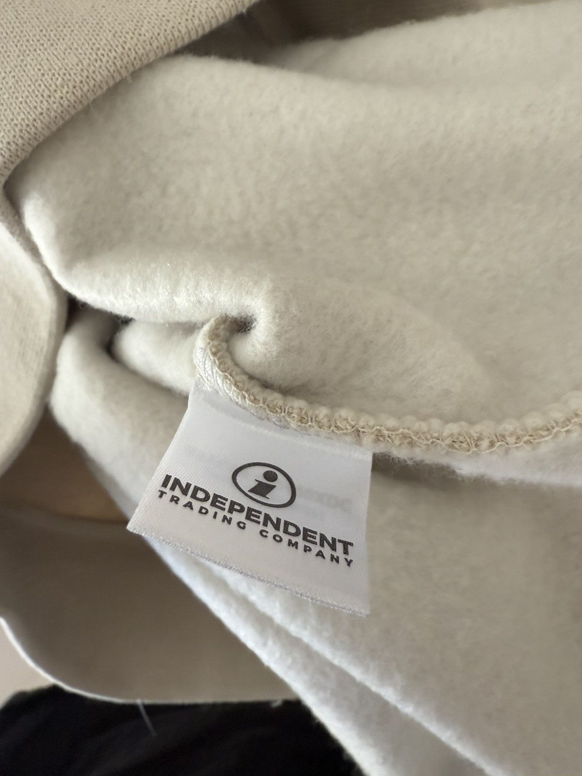 Tyler The Creator Camp Flog Gnaw Carnival 2024 Lineup Hoodie / Cream Size US L / EU 52-54 / 3 - 5 Thumbnail