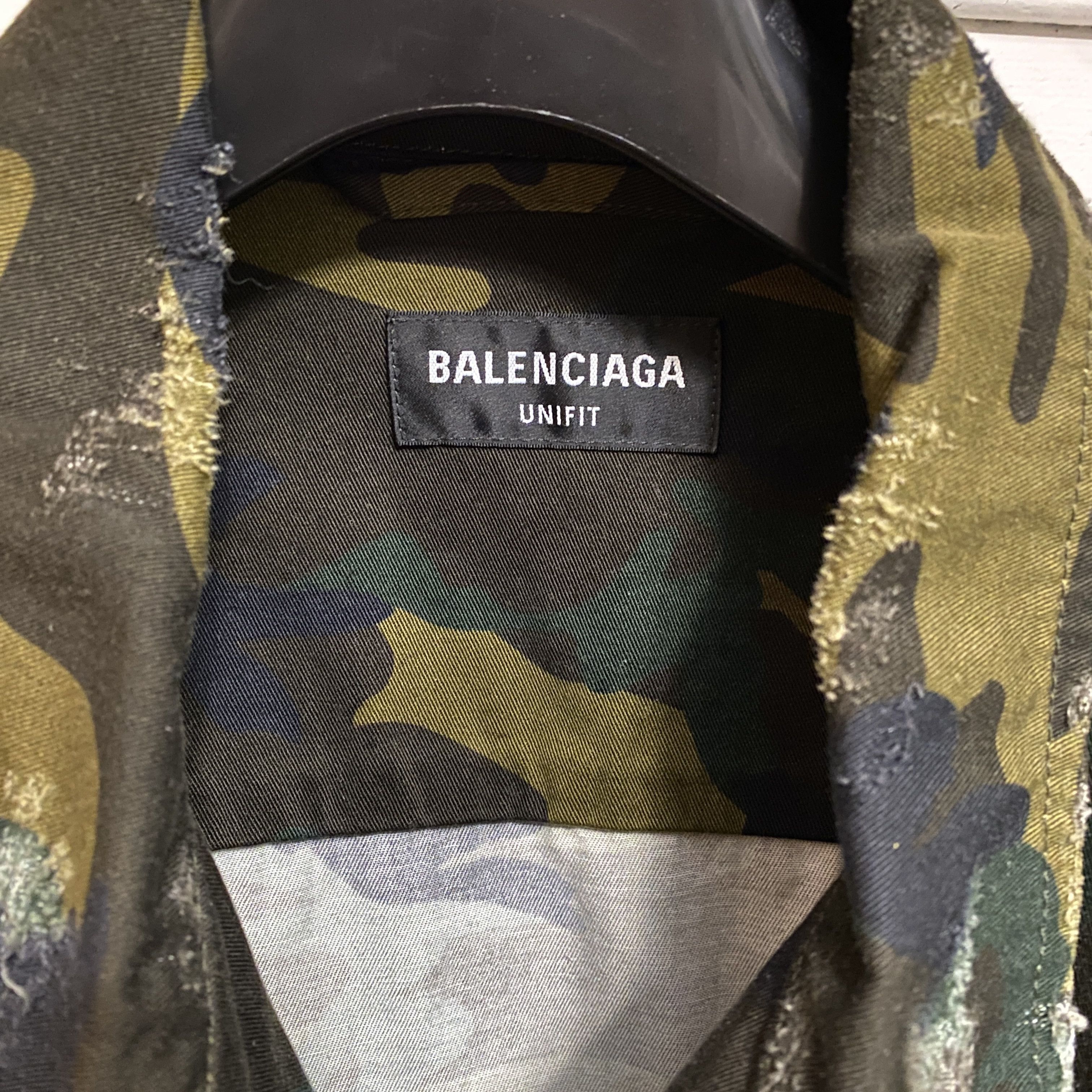 Balenciaga Balenciaga Camo Super Distressed Oversized Jacket Shirt Size US M / EU 48-50 / 2 - 9 Thumbnail
