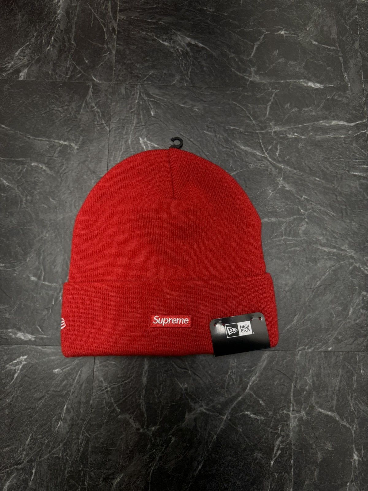Supreme Supreme Red Beanie Size ONE SIZE - 3 Thumbnail
