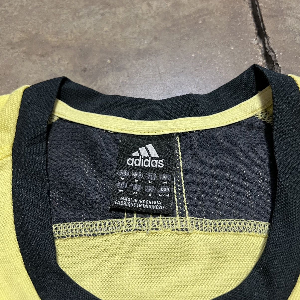 Adidas Vintage Adidas Soccer Warm Up Practice Jersey Logo Striped Size US M / EU 48-50 / 2 - 8 Thumbnail