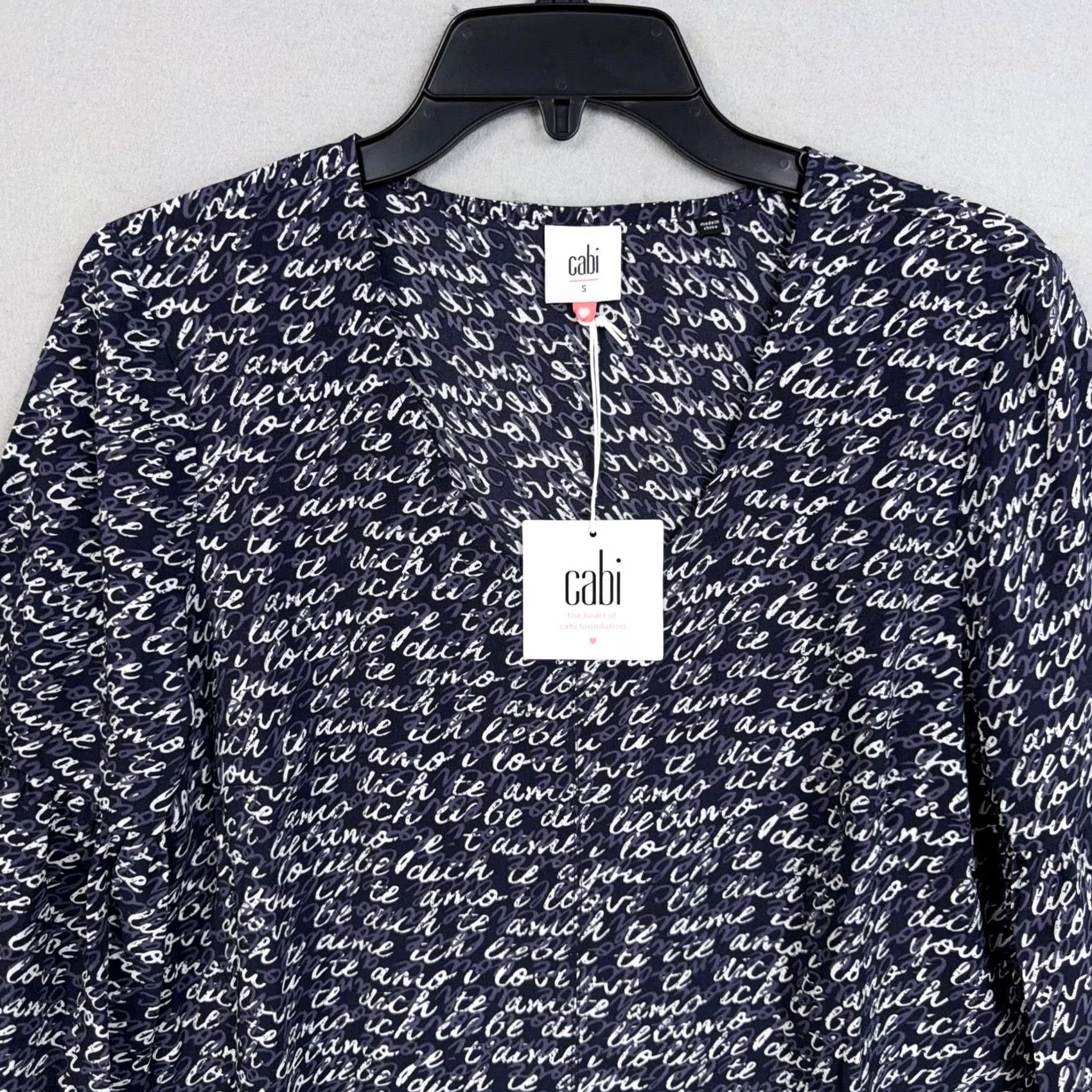 Vintage Cabi Blouse Womens Small Blue Love Te Amo Script Balloon Tunic Top Feminine Work Size S / US 4 / IT 40 - 2 Thumbnail