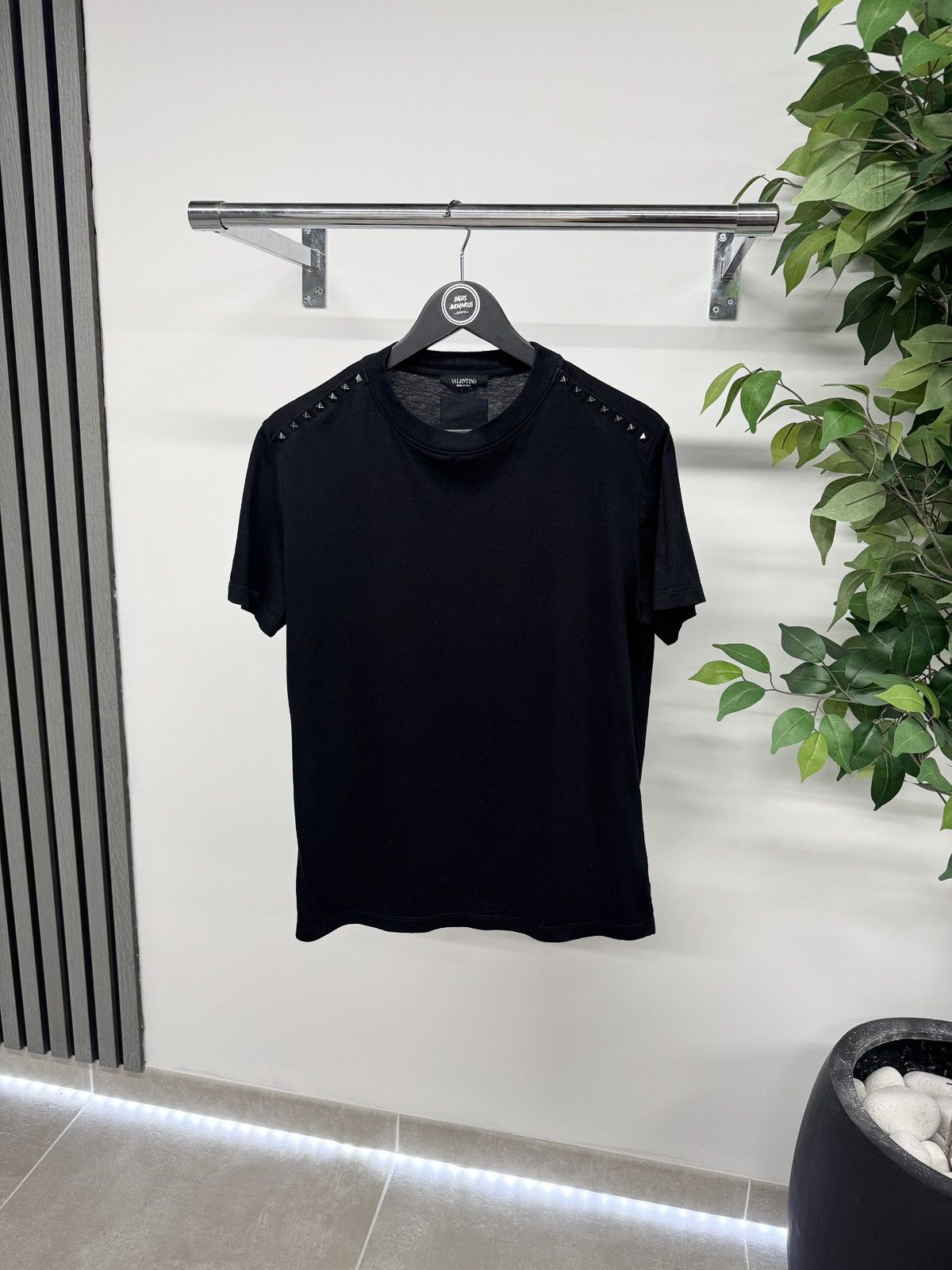 Valentino Valentino Rockstud Cotton T-Shirt In Black RRP £360 Size US S / EU 44-46 / 1 - 1 Thumbnail