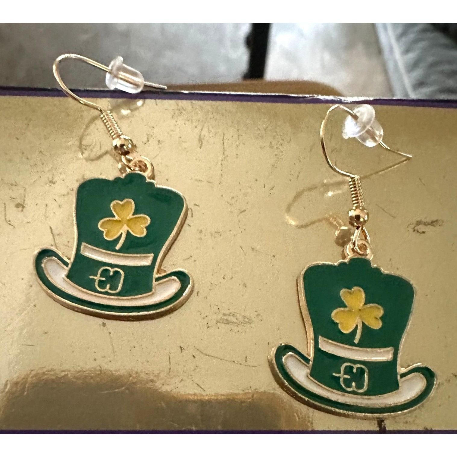 Handmade St Patricks Day Leprechaun Hat Earrings Shamrock Green Dang Size ONE SIZE - 4 Thumbnail