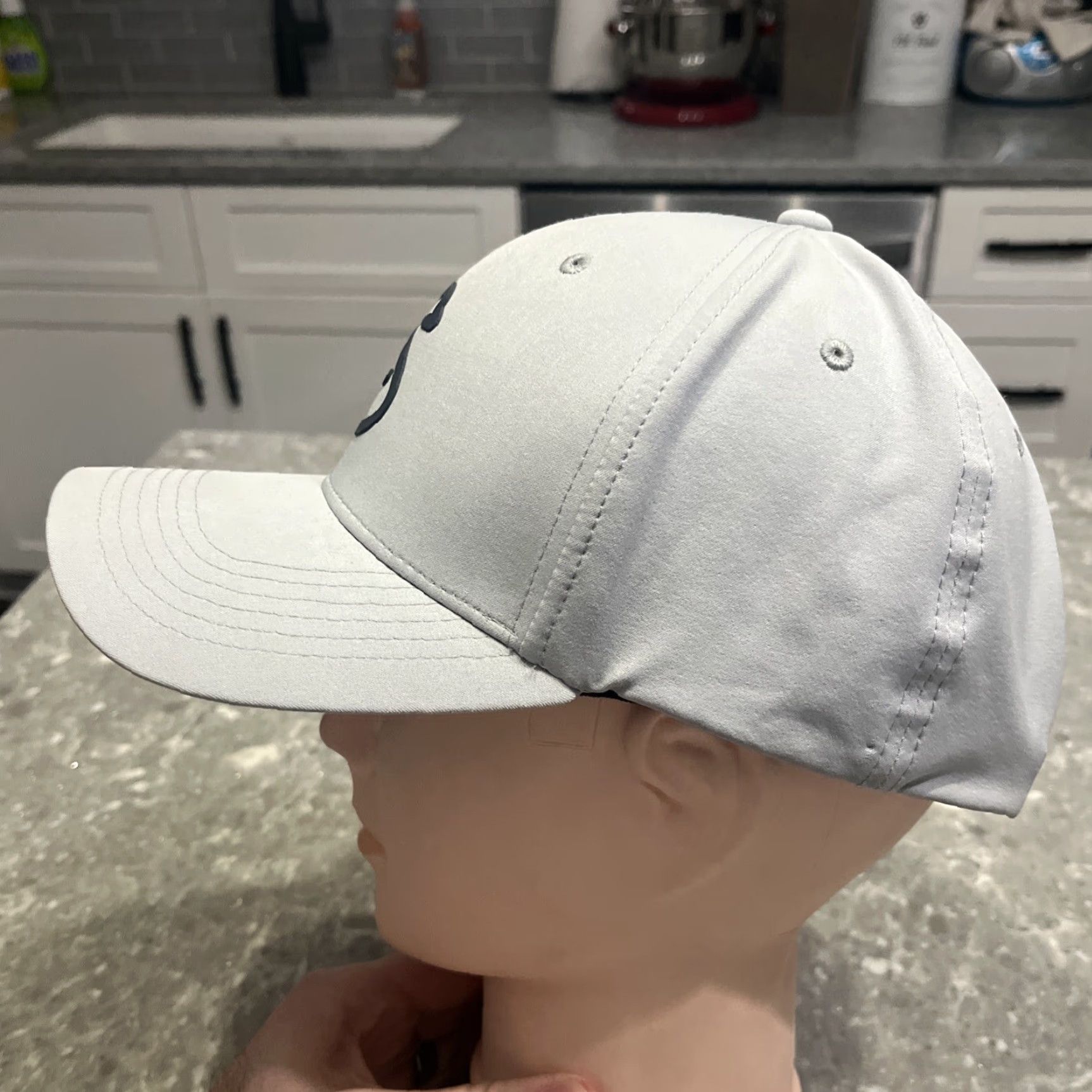 Vintage **Swannies Golf Soft Gray Women's Snap Back Cap** User: Swannies Golf Soft Grey Women's Snap Back Cap Size ONE SIZE - 2 Thumbnail