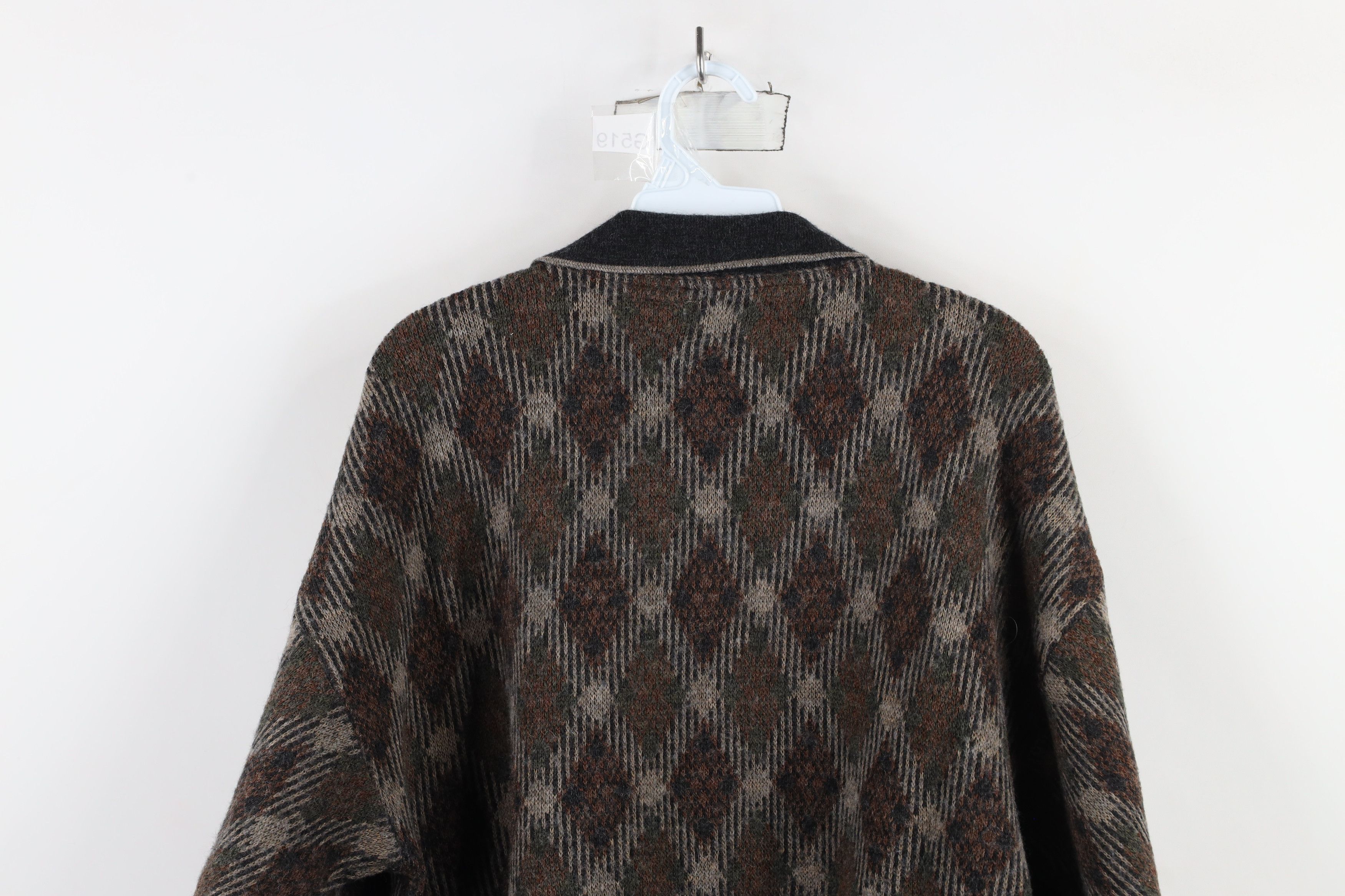 Vintage Vintage 90s Streetwear Diamond Collared Sweater Earth Tone Size US L / EU 52-54 / 3 - 7 Thumbnail