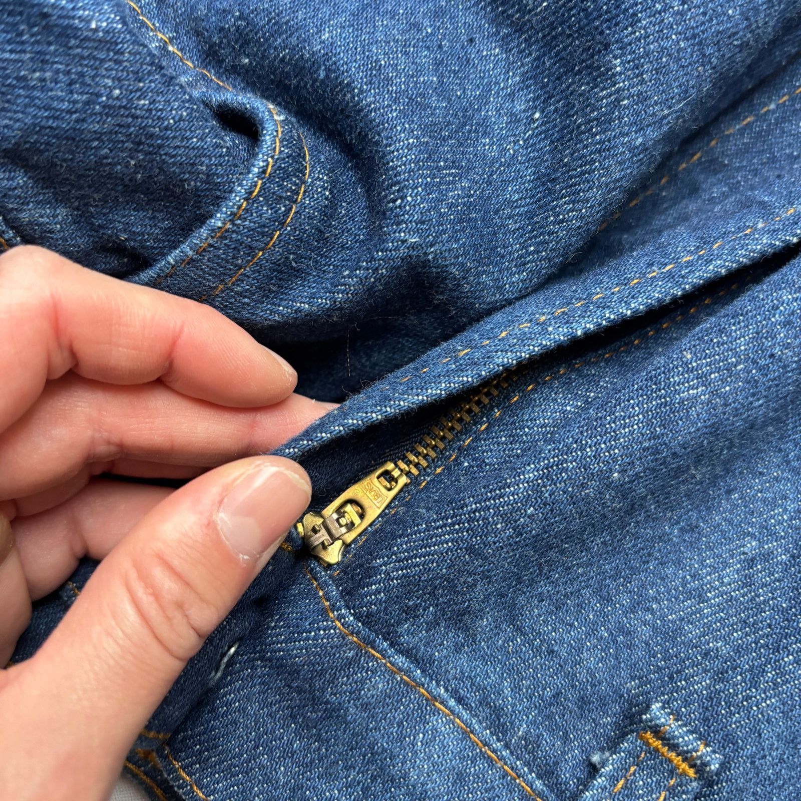 Levi's Vintage Levi's 40517-0215 Boot Cut Flare Jeans Fray 36x34 Size US 36 / EU 52 - 11 Thumbnail