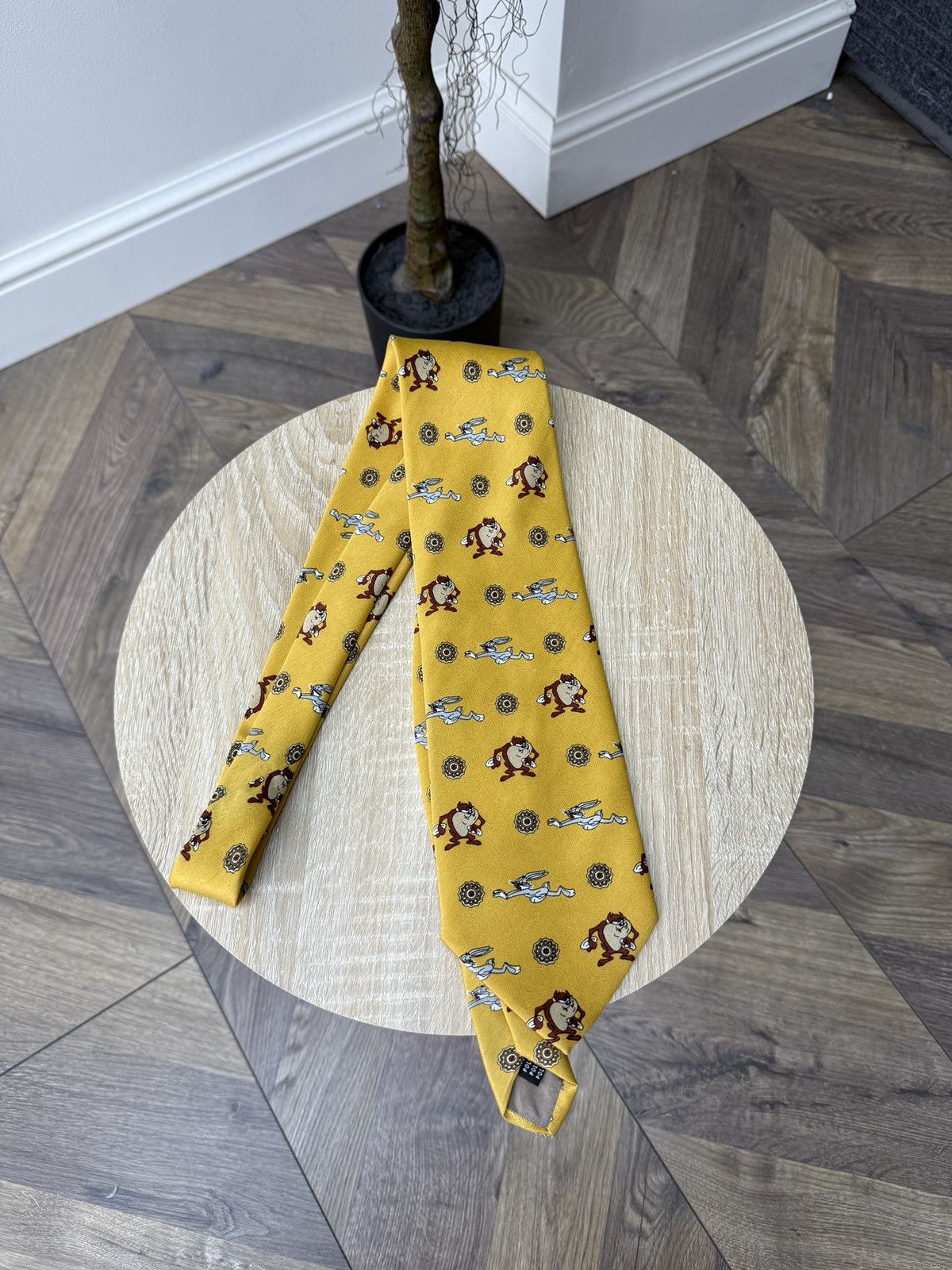 Warner Bros Vintage 1998 Looney Tunes Tie Taz Tasmanian Devil Bugs Bunny Size ONE SIZE - 7 Thumbnail