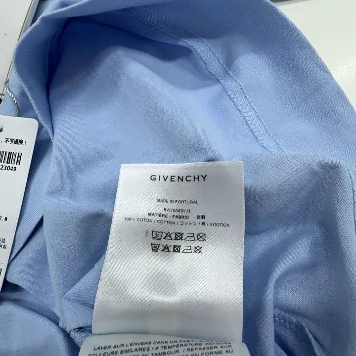 Givenchy Givenchy Givenchy SS23 Letter Logo Printed TShirt -2507 Size US M / EU 48-50 / 2 - 1 Thumbnail