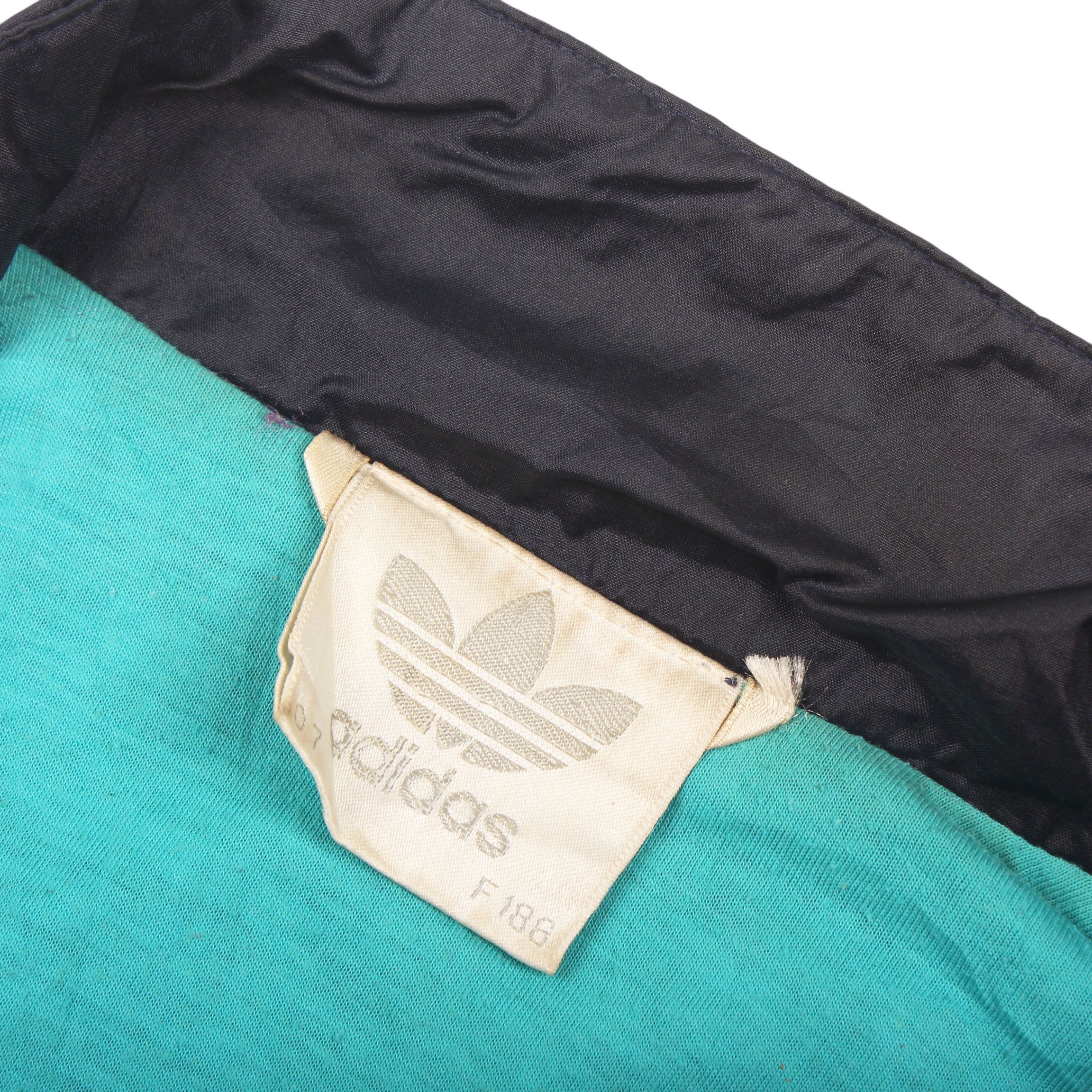 Adidas Vintage adidas Windbreaker Jacket Size L Size US L / EU 52-54 / 3 - 4 Thumbnail