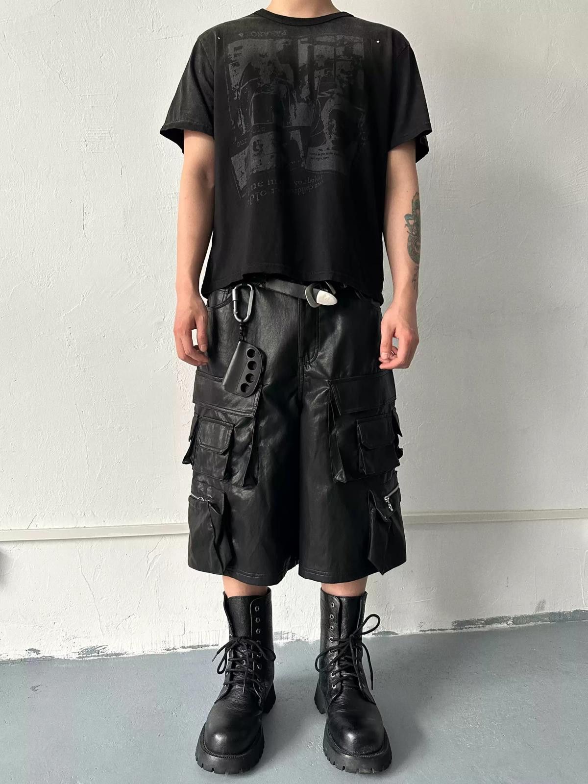 Leather Glossy PU Multi-Pocket Techwear Cargo Short Size US 32 / EU 48 - 3 Thumbnail