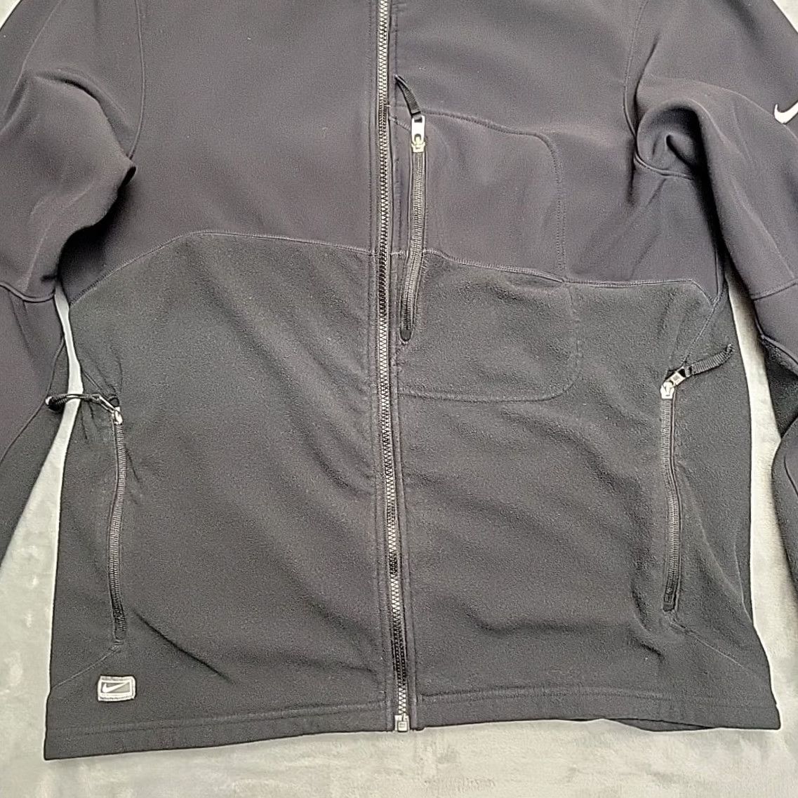 Nike VINTAGE Nike Performance Fleece Jacket Mens XL Black Full Zip Embroidered Swoosh Retro Size US XL / EU 56 / 4 - 2 Thumbnail