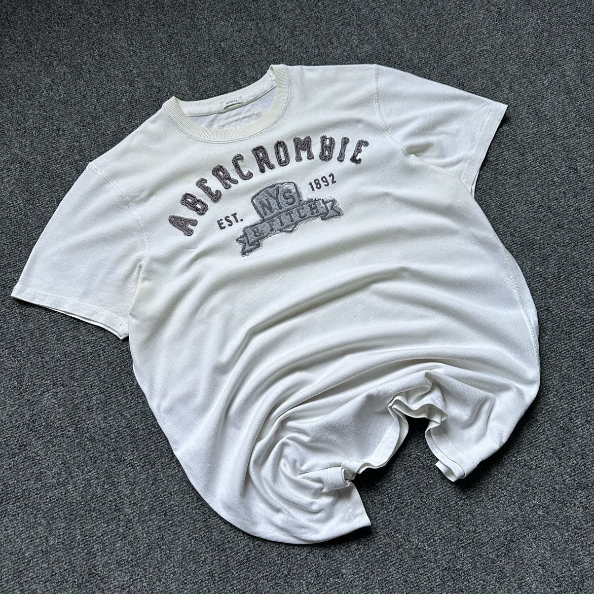 Abercrombie & Fitch VTG Abercrombie & Fitch T-shirts Size XXL White Tee 00s USA Size US XXL / EU 58 / 5 - 1 Thumbnail