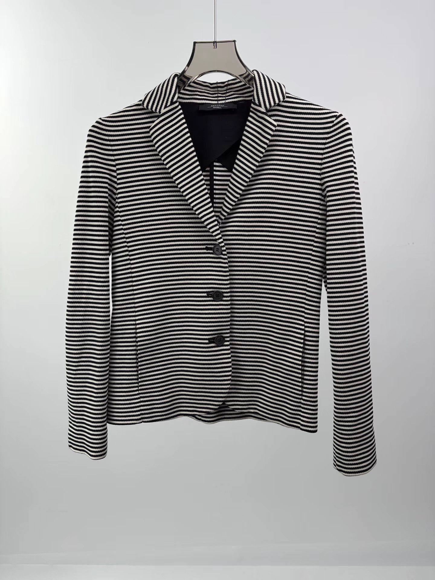 Max Mara MAXMARA Black & White Striped Blazer Size XS / US 0-2 / IT 36-38 - 1 Thumbnail