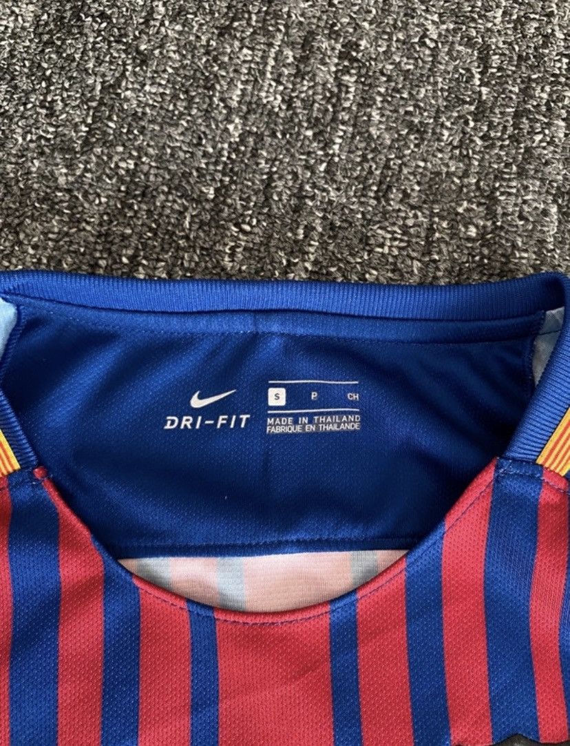 Other Barcelona long sleeve t-shirt Size US S / EU 44-46 / 1 - 5 Thumbnail