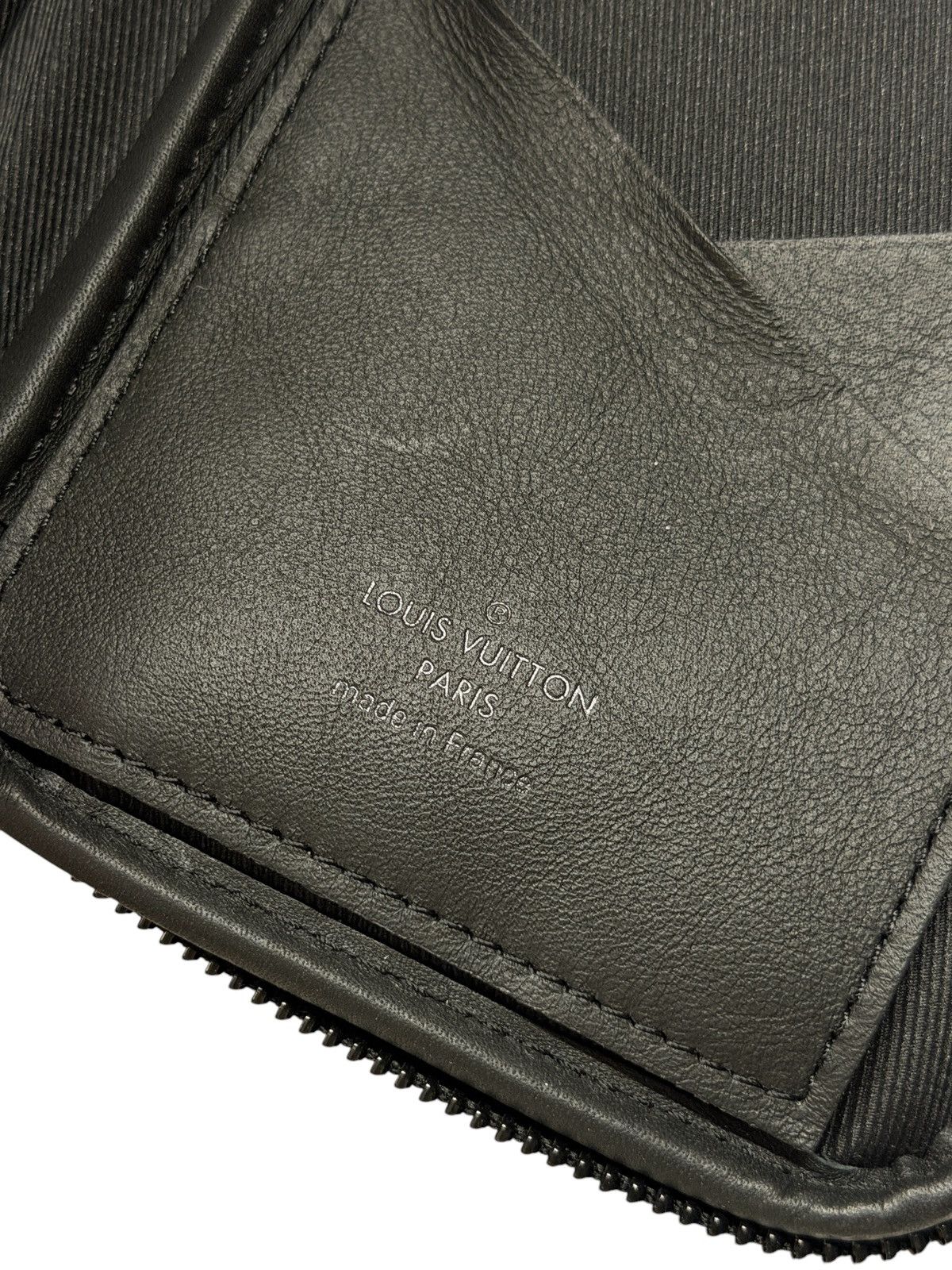 Louis Vuitton × Nigo Louis Vuitton x Nigo Damier Ebene Giant Tortoise Side Bag Size ONE SIZE - 11 Thumbnail