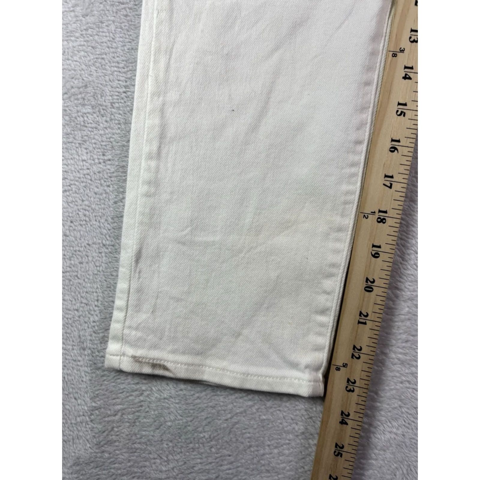 Levi's Levi's 501 Jeans Women's Mid Rise Distressed White Denim 24 Regular Tapered Size 42" / US 20 - 4 Thumbnail