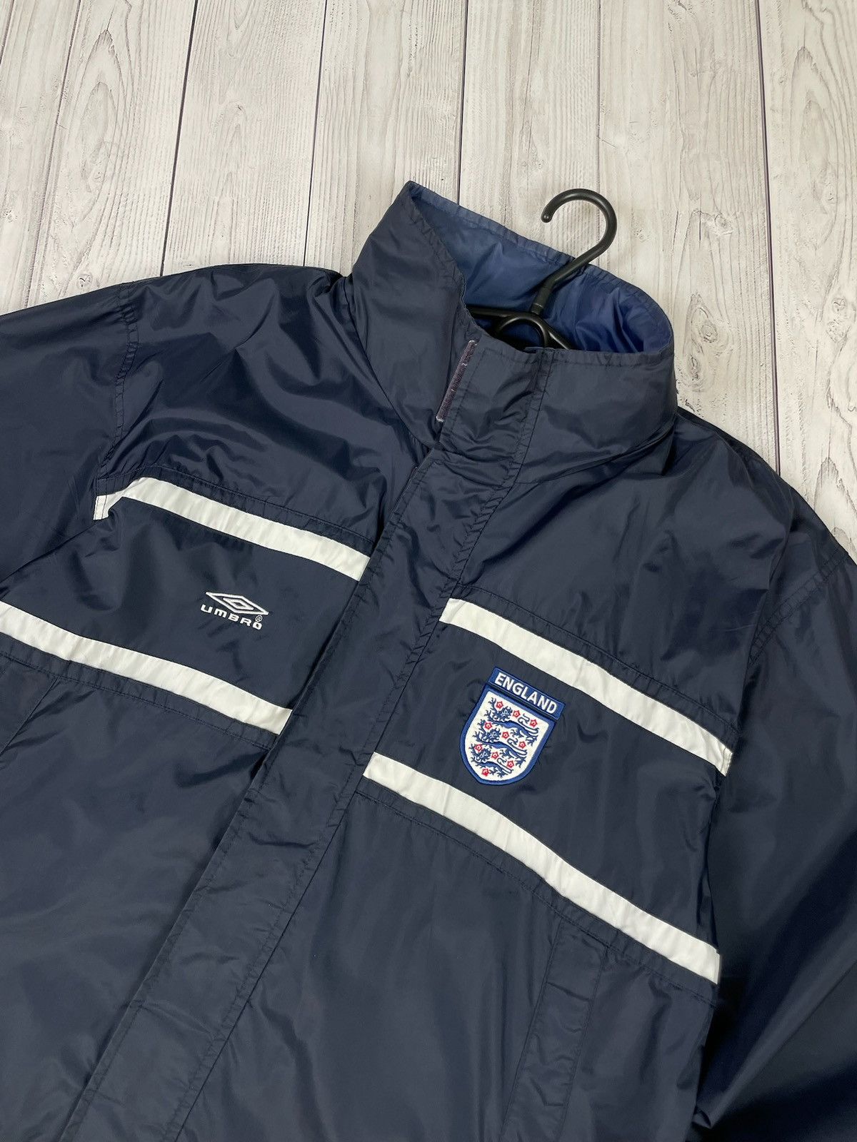 Umbro Vintage England Umbro jacket size L logo rare Size US L / EU 52-54 / 3 - 3 Thumbnail