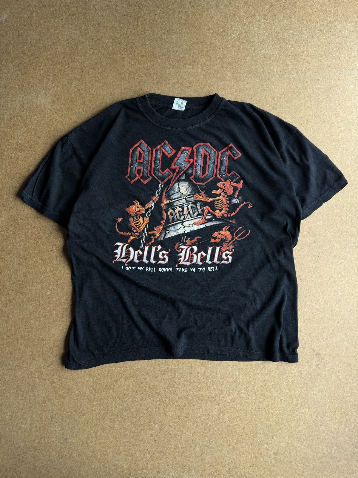 Band Tees Vintage y2k AC/DC Hells Bells Promo Band Tee Size US XL / EU 56 / 4 - 1 Thumbnail