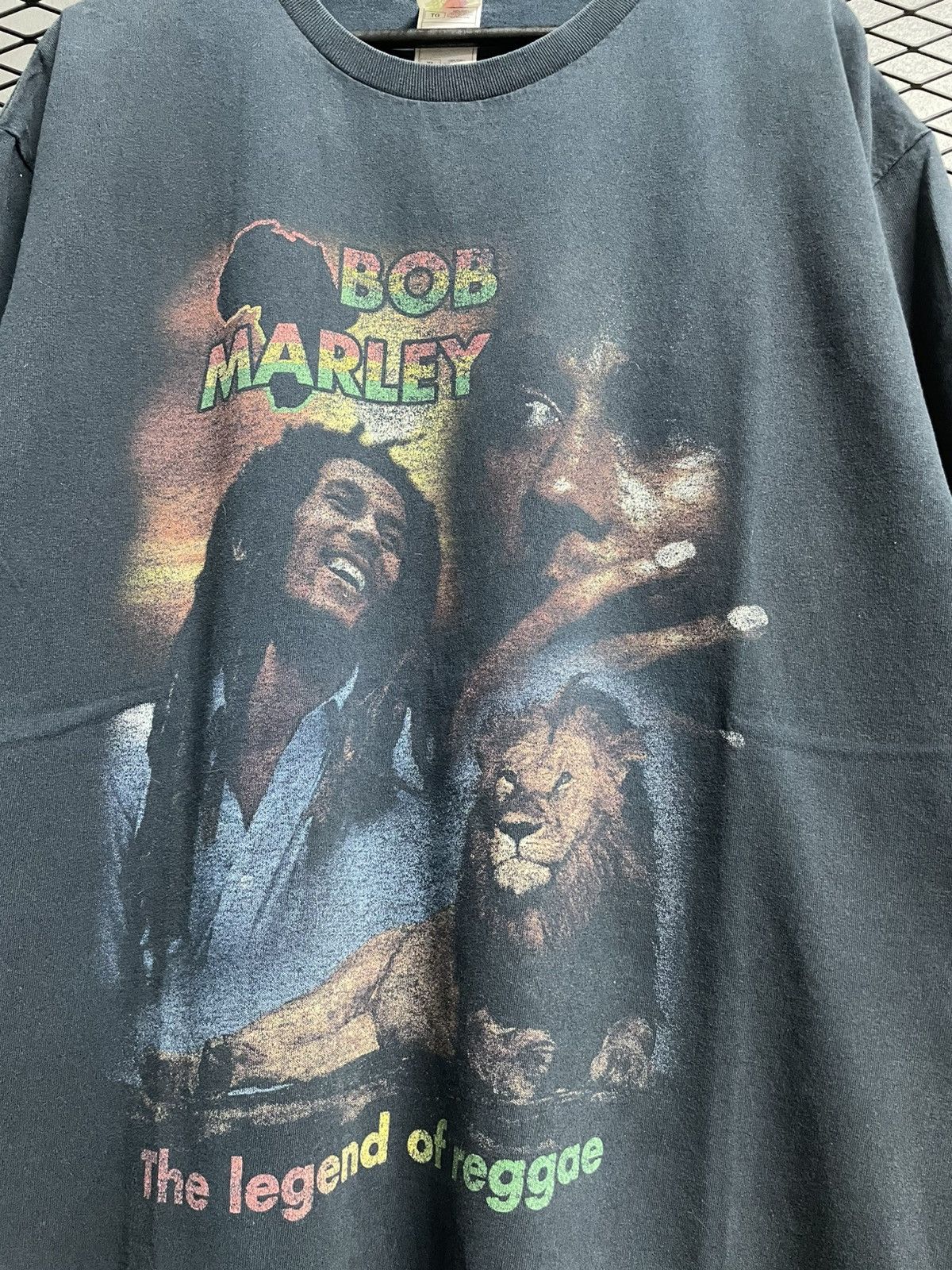 Band Tees Vintage Y2K Bob Marley The Legend of Reggae T-Shirt. Size US XL / EU 56 / 4 - 4 Thumbnail