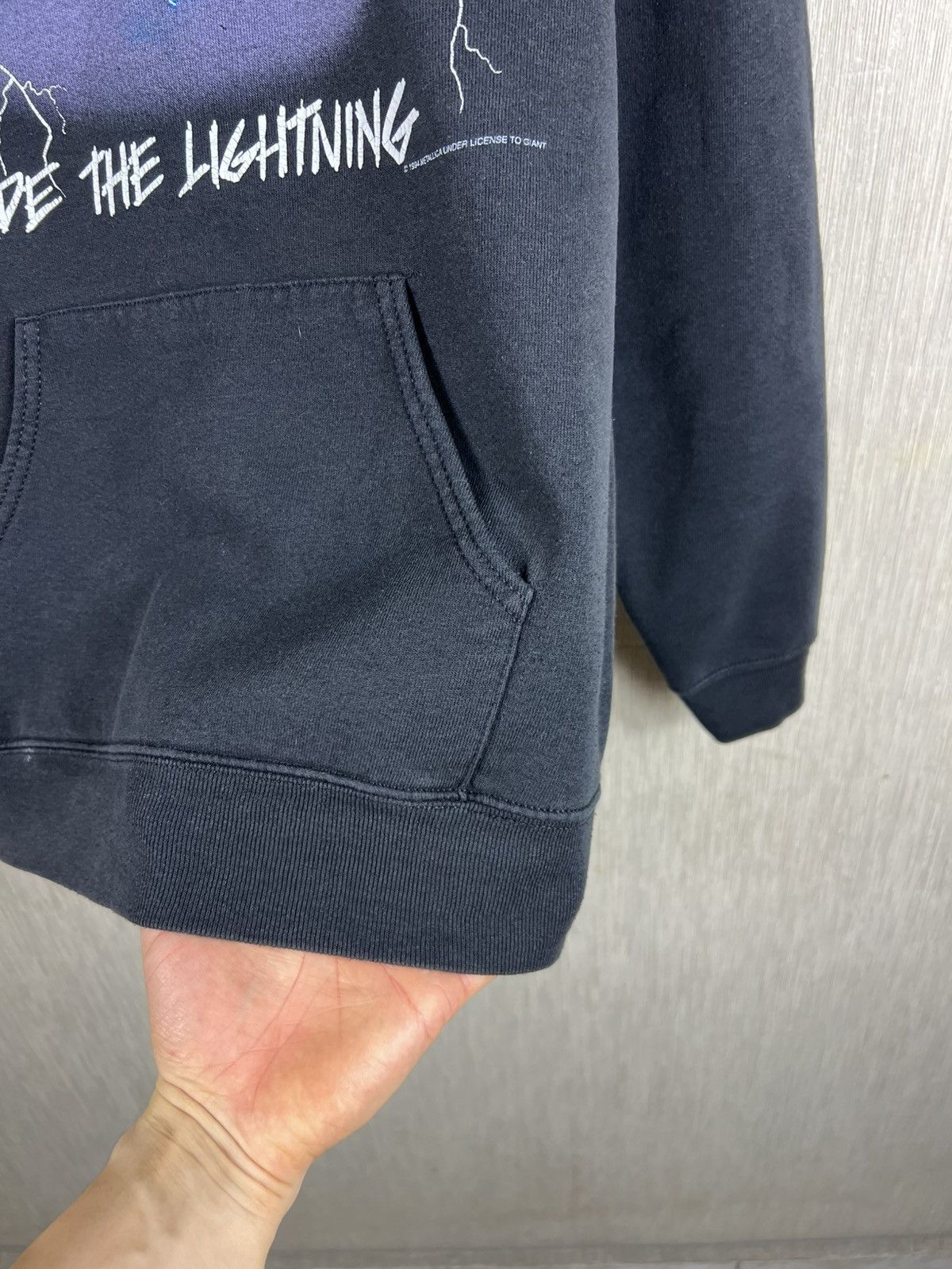 Metallica Vintage 1994 Metallica ride the lightning hoodie giant fotl Size US M / EU 48-50 / 2 - 13 Thumbnail