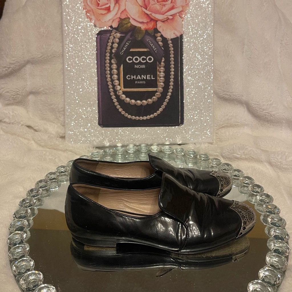 Miu Miu Miu Miu Black and Silver Flats with Elegant Design Size US 7 / IT 37 - 2 Thumbnail