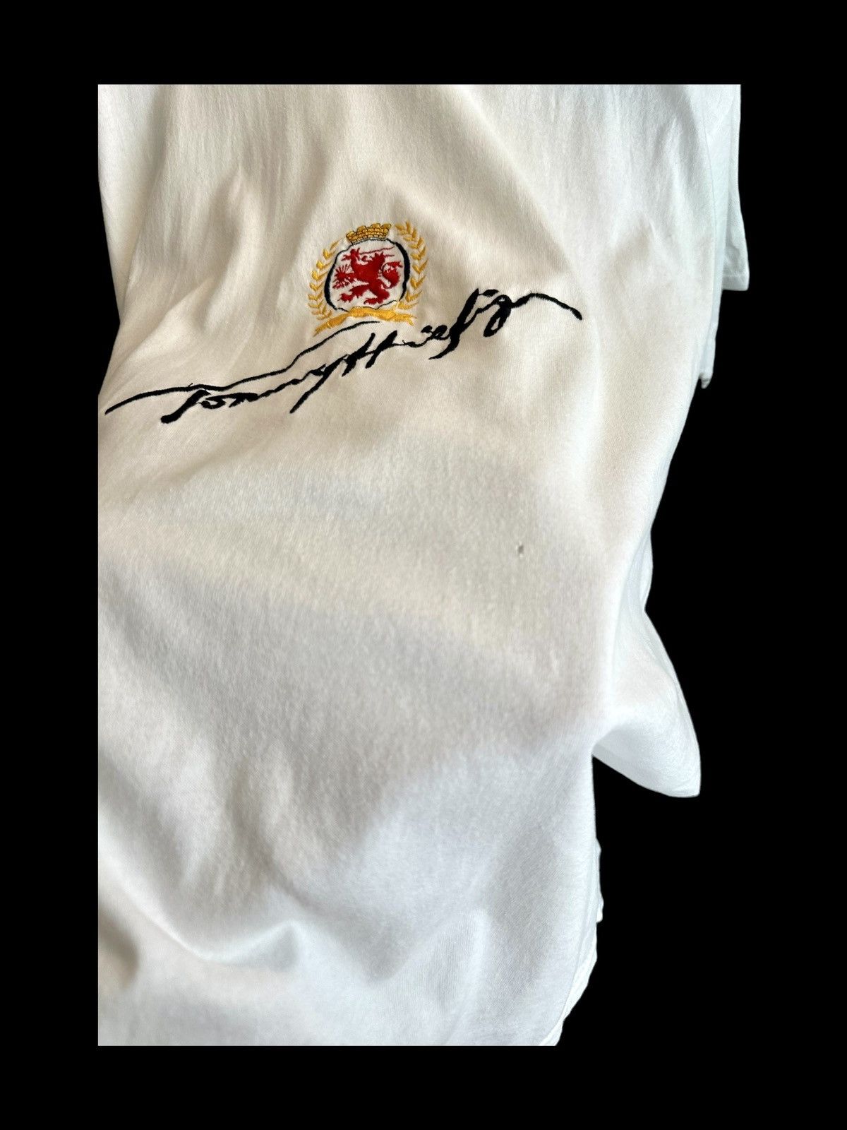Tommy Hilfiger Tommy Hilfiger 90’s Tshirt Embroidered logo Size US XL / EU 56 / 4 - 8 Thumbnail